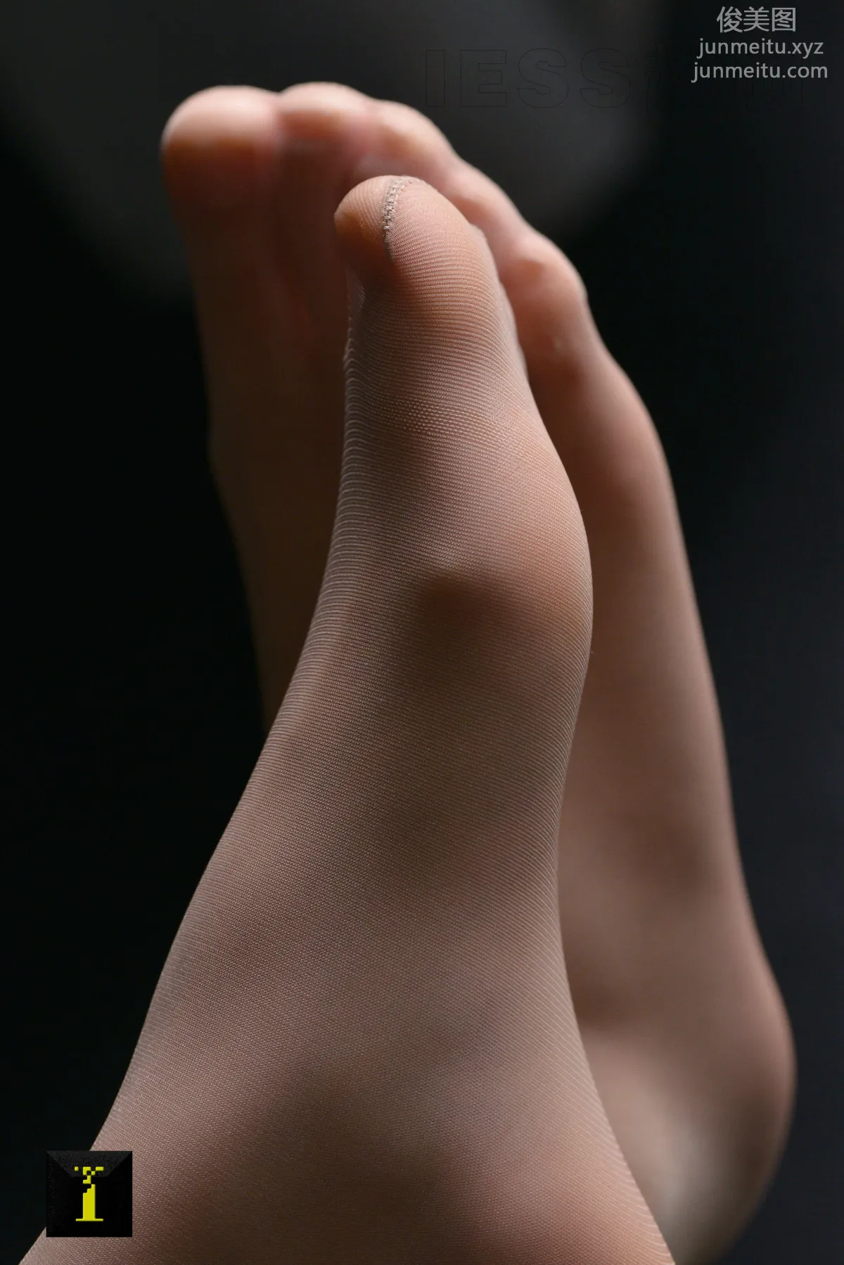 [IESS] Pu Hui Ji 056 Xiao Jie, Soft Beauty Under Light and Shadow (1) Big Close-Ups photo 61