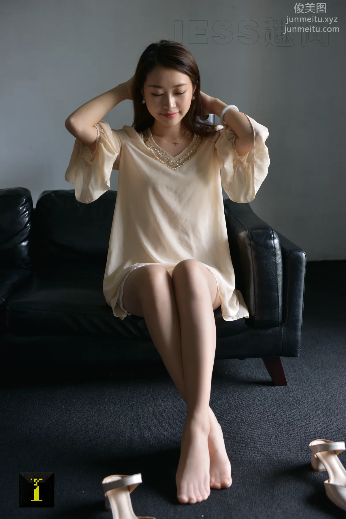 [IESS] Pu Hui Ji 057 Xiao Jie, Soft Beauty Under Light and Shadow (2) photo 29