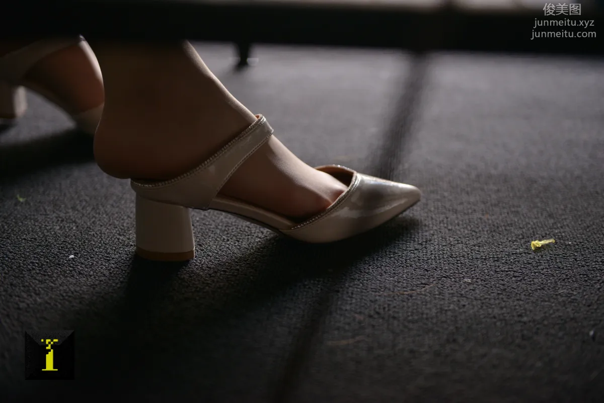 [IESS] Pu Hui Ji 057 Xiao Jie, Soft Beauty Under Light and Shadow (2) photo 54