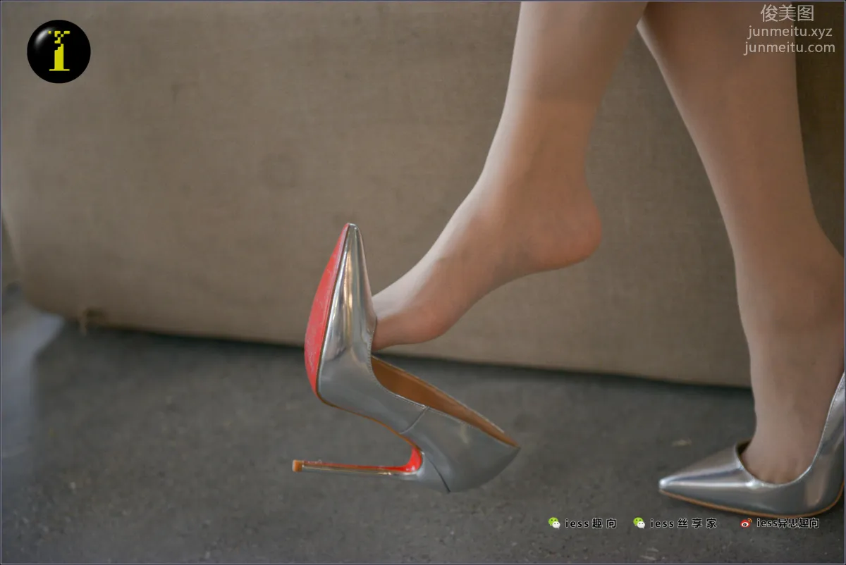 [IESS] Pu Hui Ji 076 Xiao Jie, Silver High Heels in the Cafe photo 56
