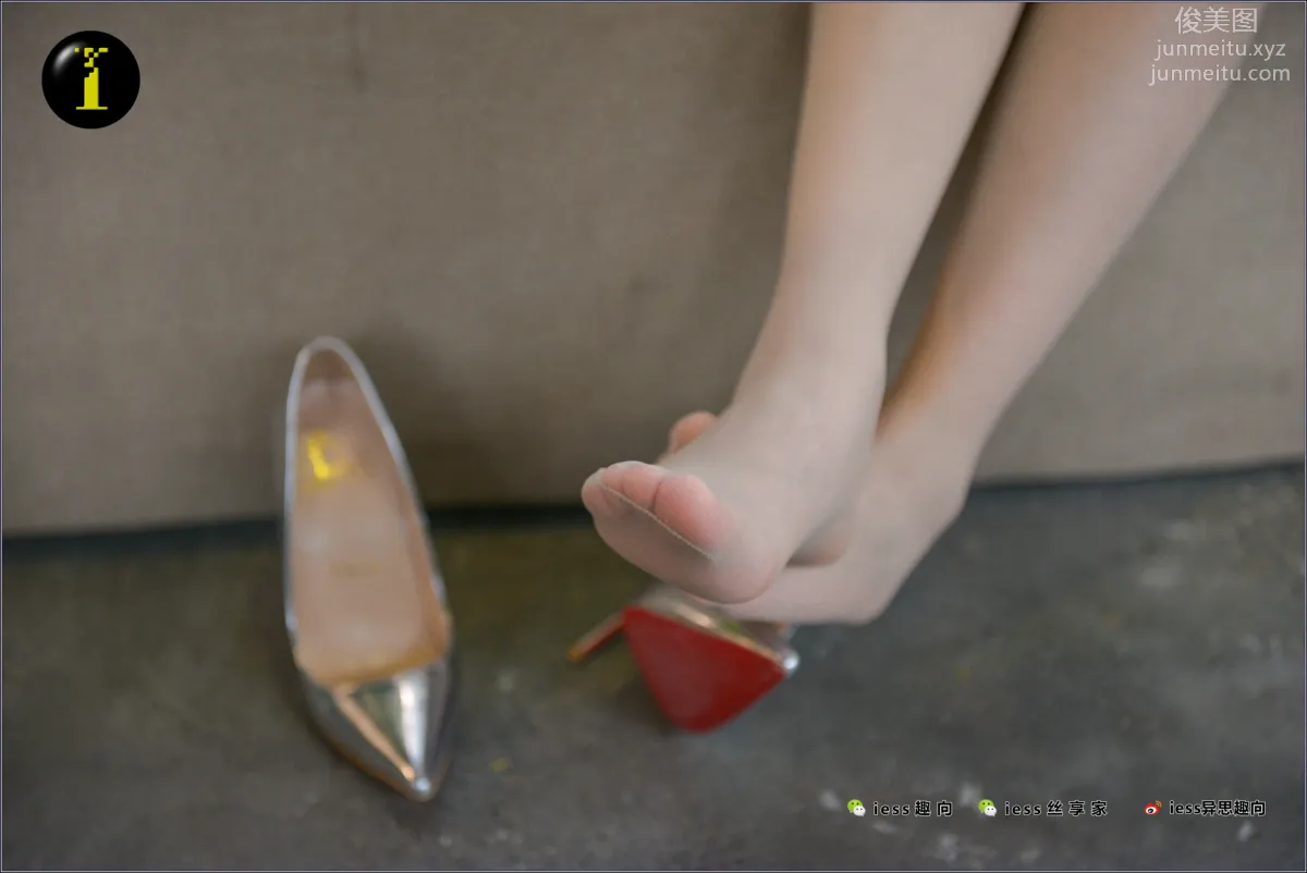 [IESS] Pu Hui Ji 076 Xiao Jie, Silver High Heels in the Cafe photo 79