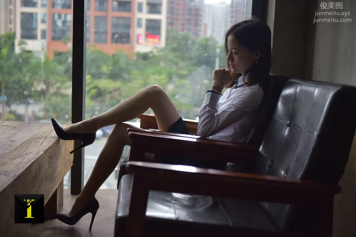 [IESS] Pu Hui Collection 107 - Xiao Liu's Professional Nude Stockings Demonstration [90P] photo 46