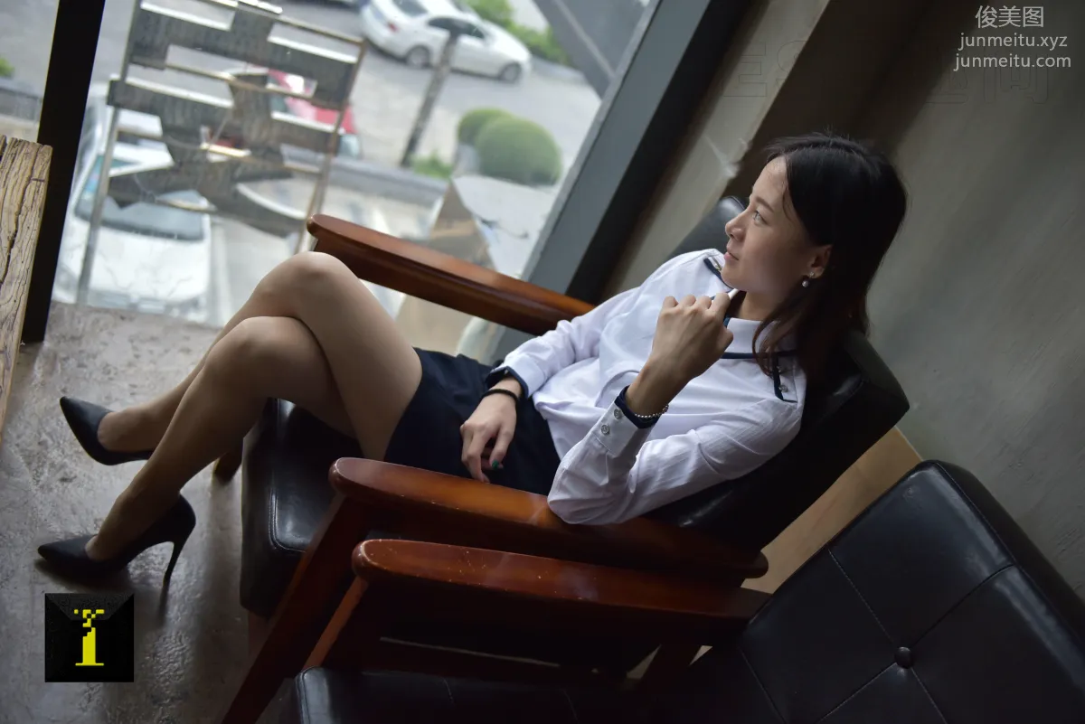[IESS] Pu Hui Collection 107 - Xiao Liu's Professional Nude Stockings Demonstration [90P] photo 49