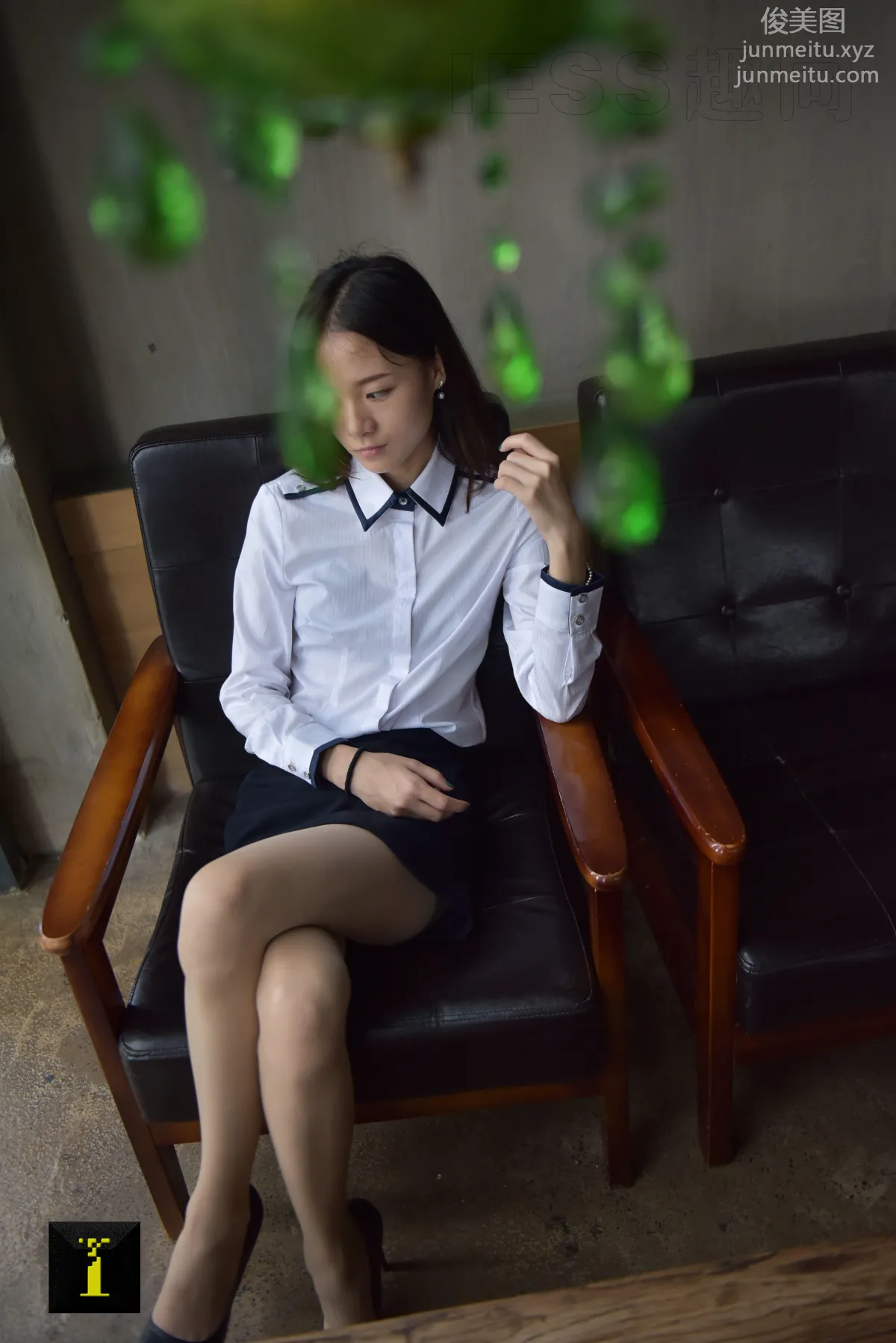 [IESS] Pu Hui Collection 107 - Xiao Liu's Professional Nude Stockings Demonstration [90P] photo 52