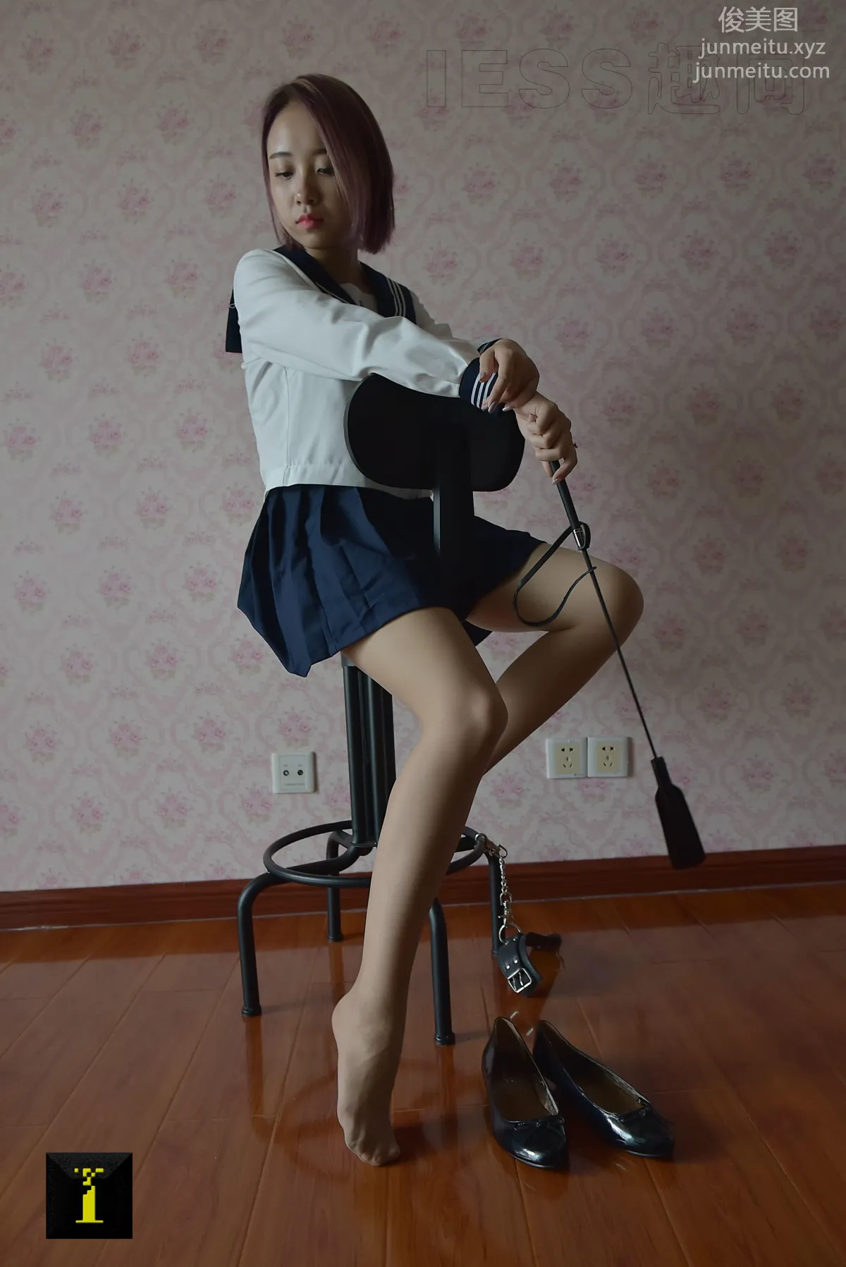 [IESS異思趣向] 普惠集 111 馨月-小皮鞭 [82P] 52