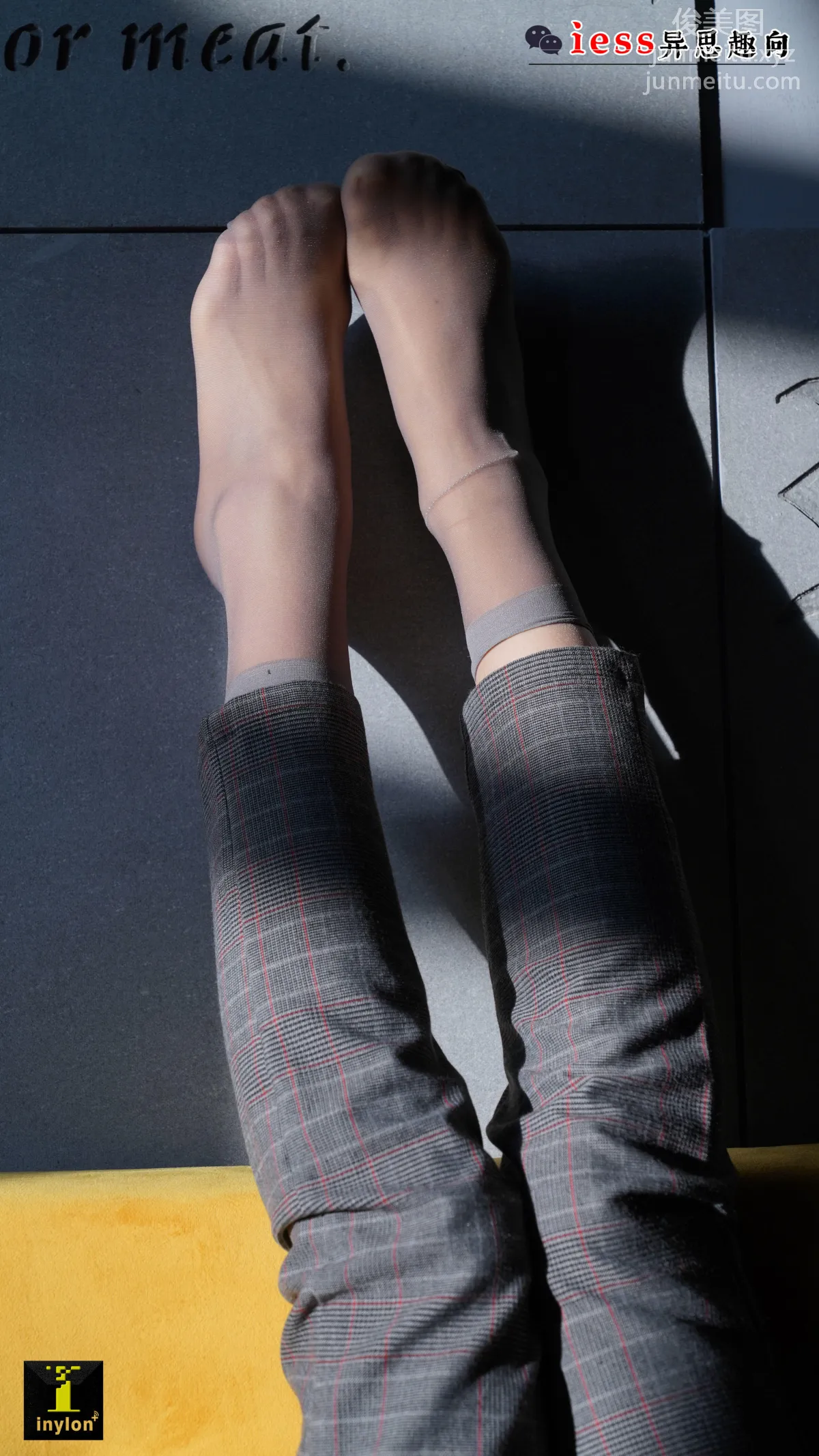 [IESS] Pu Hui Collection 132 - Ge Ge, Wonderful Short Gray Stockings Close-Up photo 49