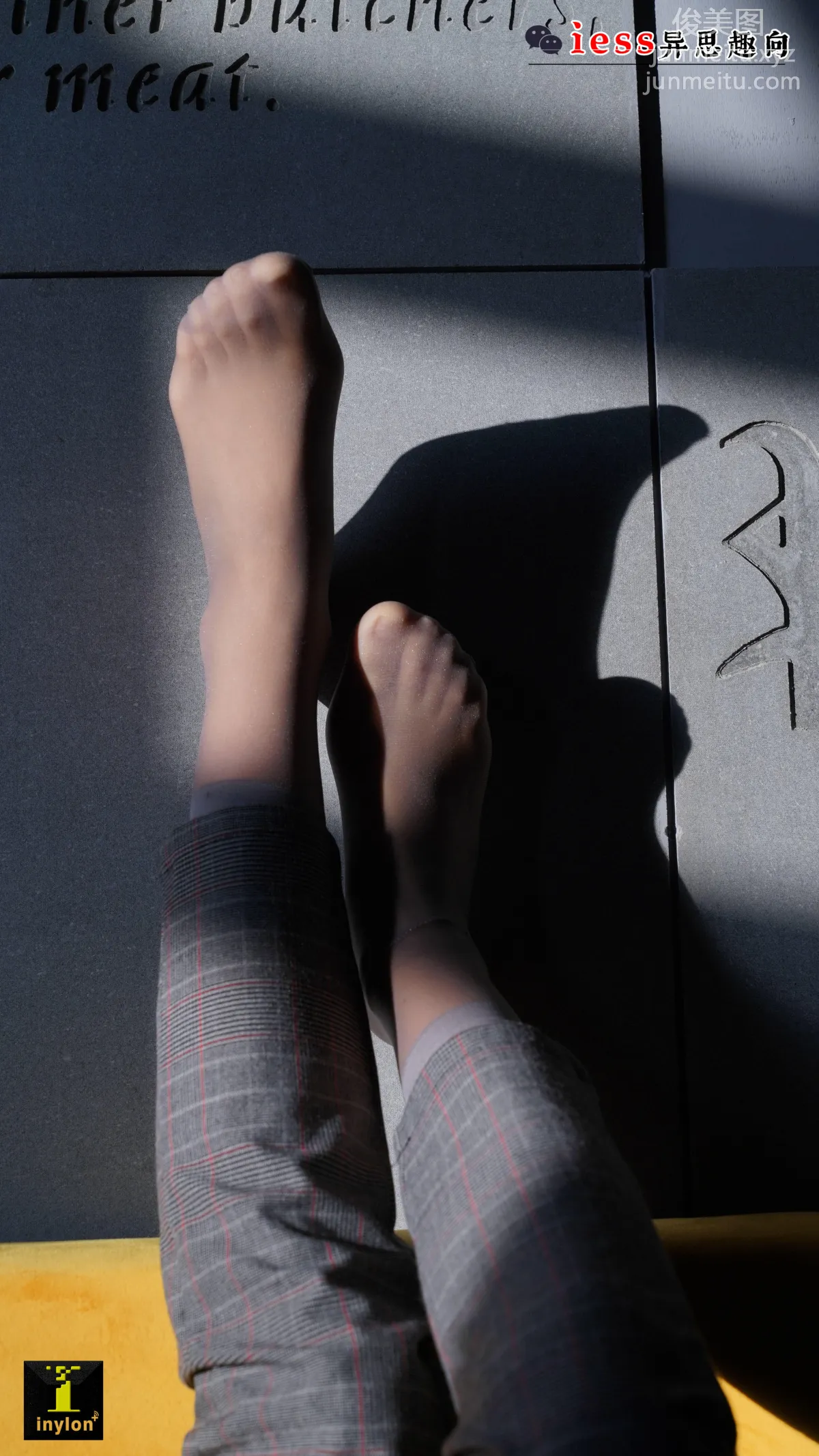 [IESS] Pu Hui Collection 132 - Ge Ge, Wonderful Short Gray Stockings Close-Up photo 52