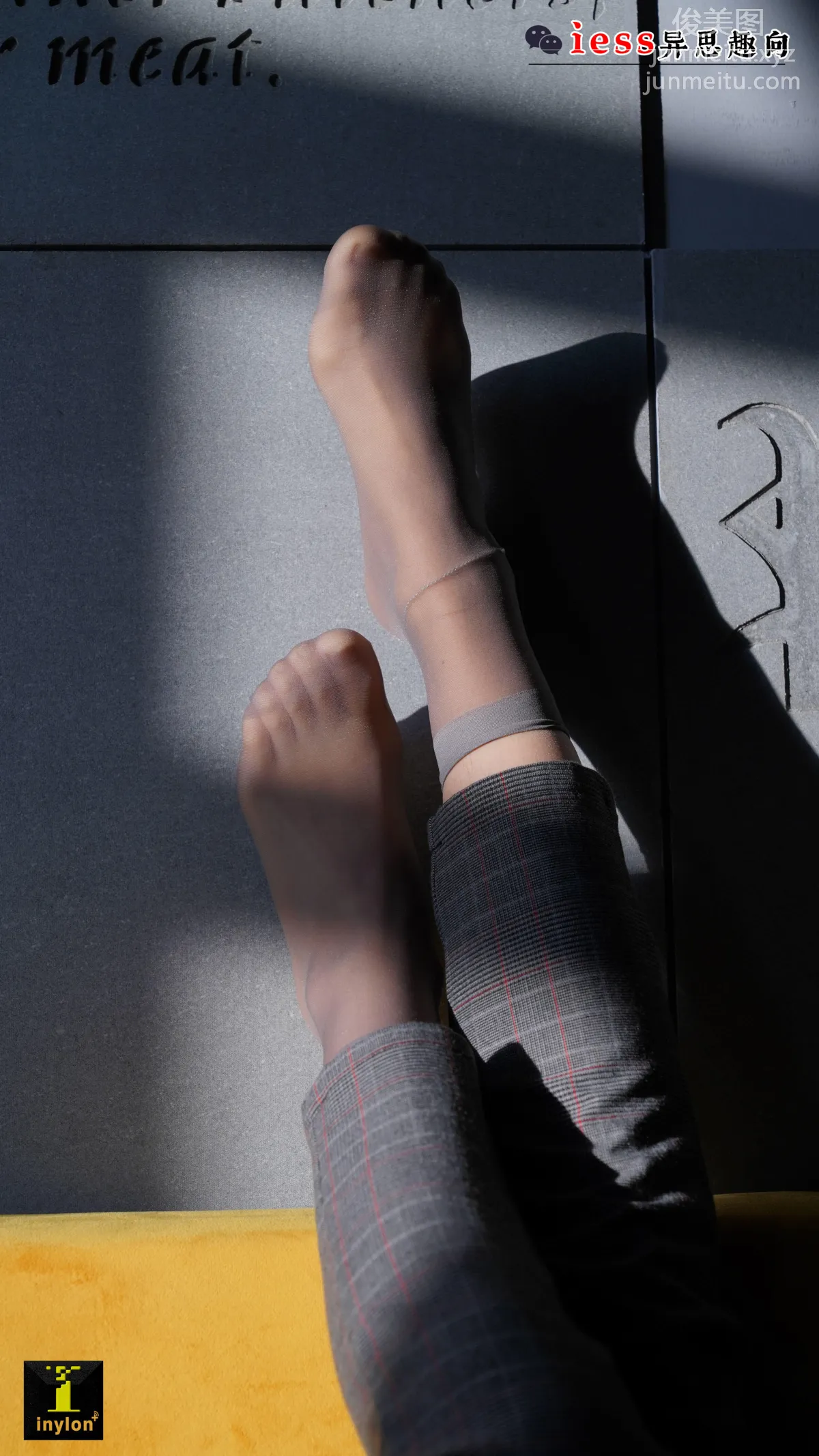 [IESS] Pu Hui Collection 132 - Ge Ge, Wonderful Short Gray Stockings Close-Up photo 53