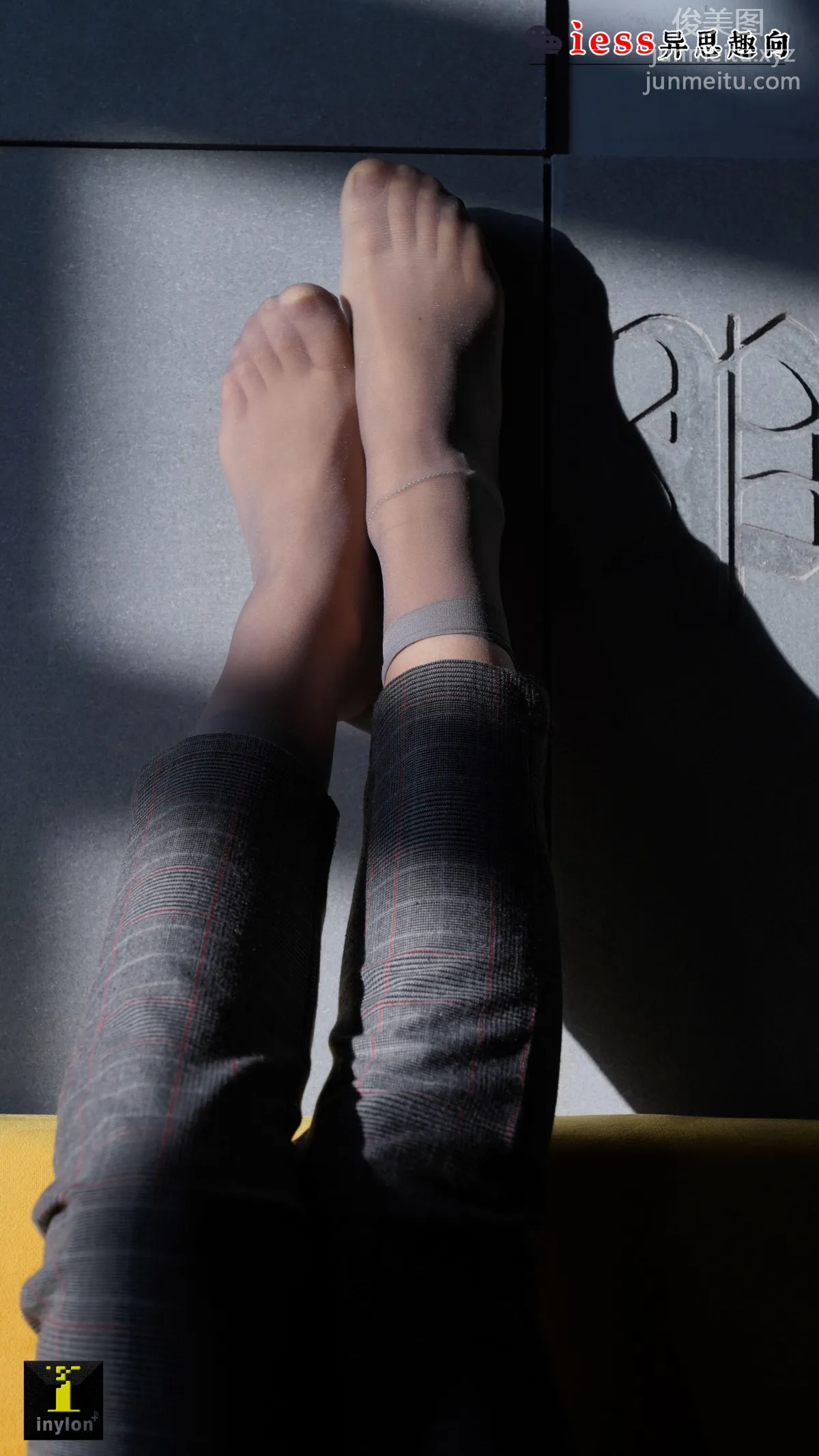 [IESS] Pu Hui Collection 132 - Ge Ge, Wonderful Short Gray Stockings Close-Up photo 55