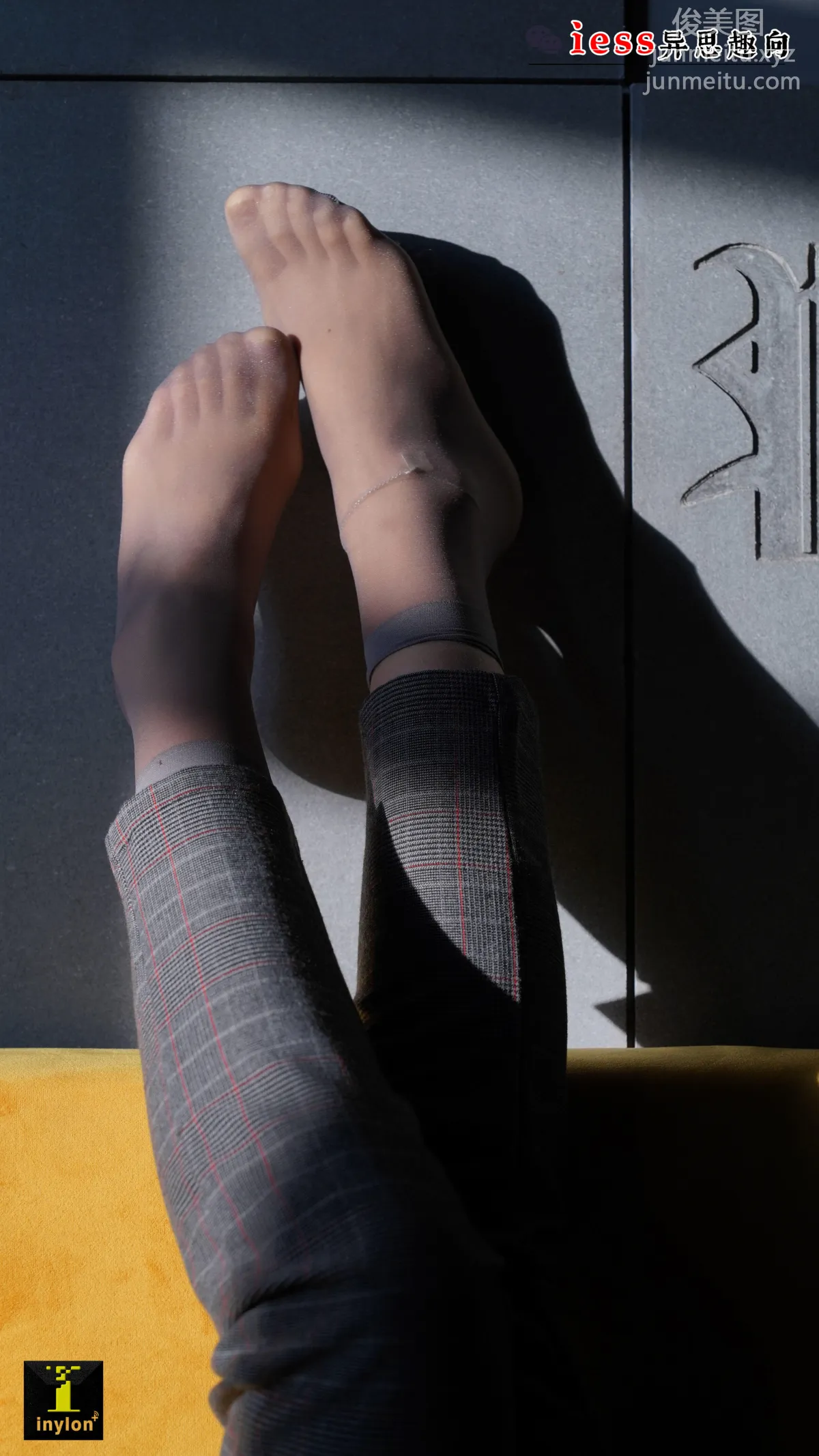[IESS] Pu Hui Collection 132 - Ge Ge, Wonderful Short Gray Stockings Close-Up photo 57