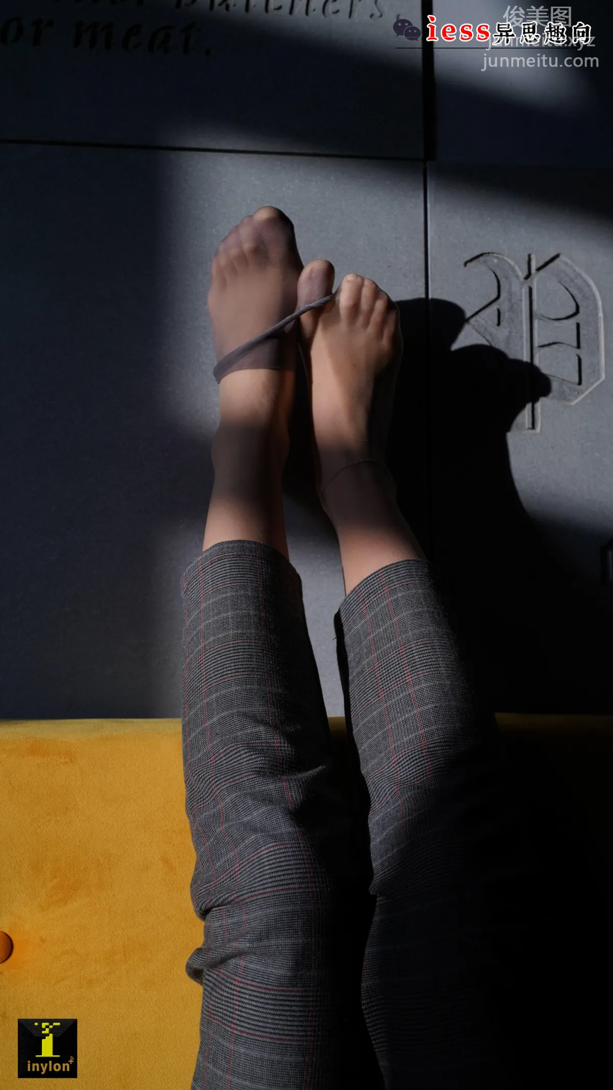 [IESS] Pu Hui Collection 132 - Ge Ge, Wonderful Short Gray Stockings Close-Up photo 66