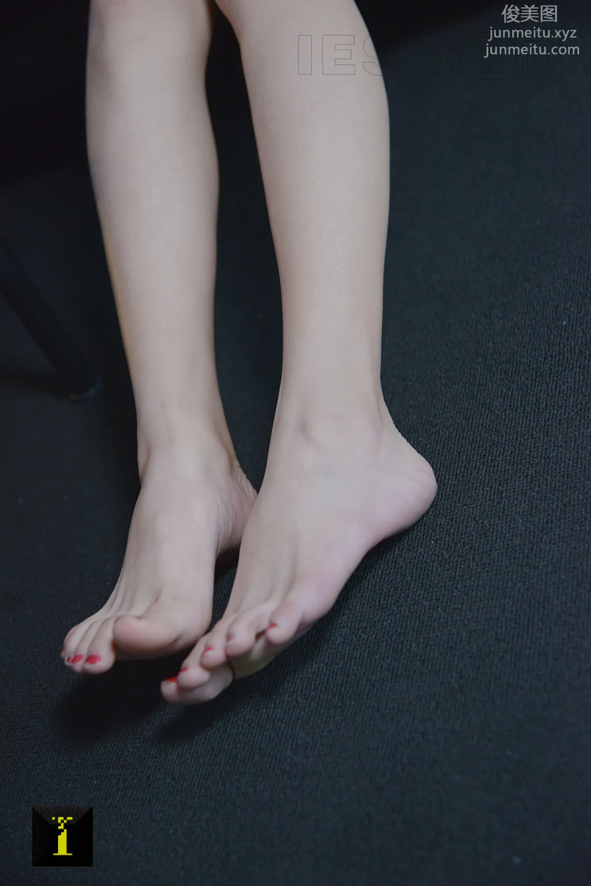 [IESS異思趣向] 普惠集 156-若琪的裸腿 [84P] 36