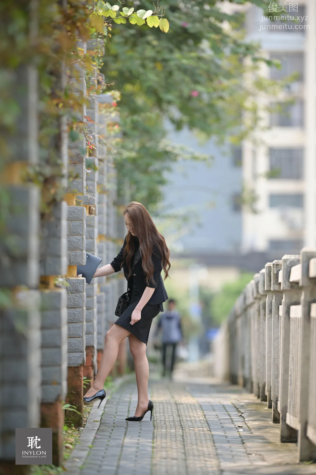 [IESS異思趣向] 普惠集 177特别版- 跟拍上班的雲芝 [73P] 67