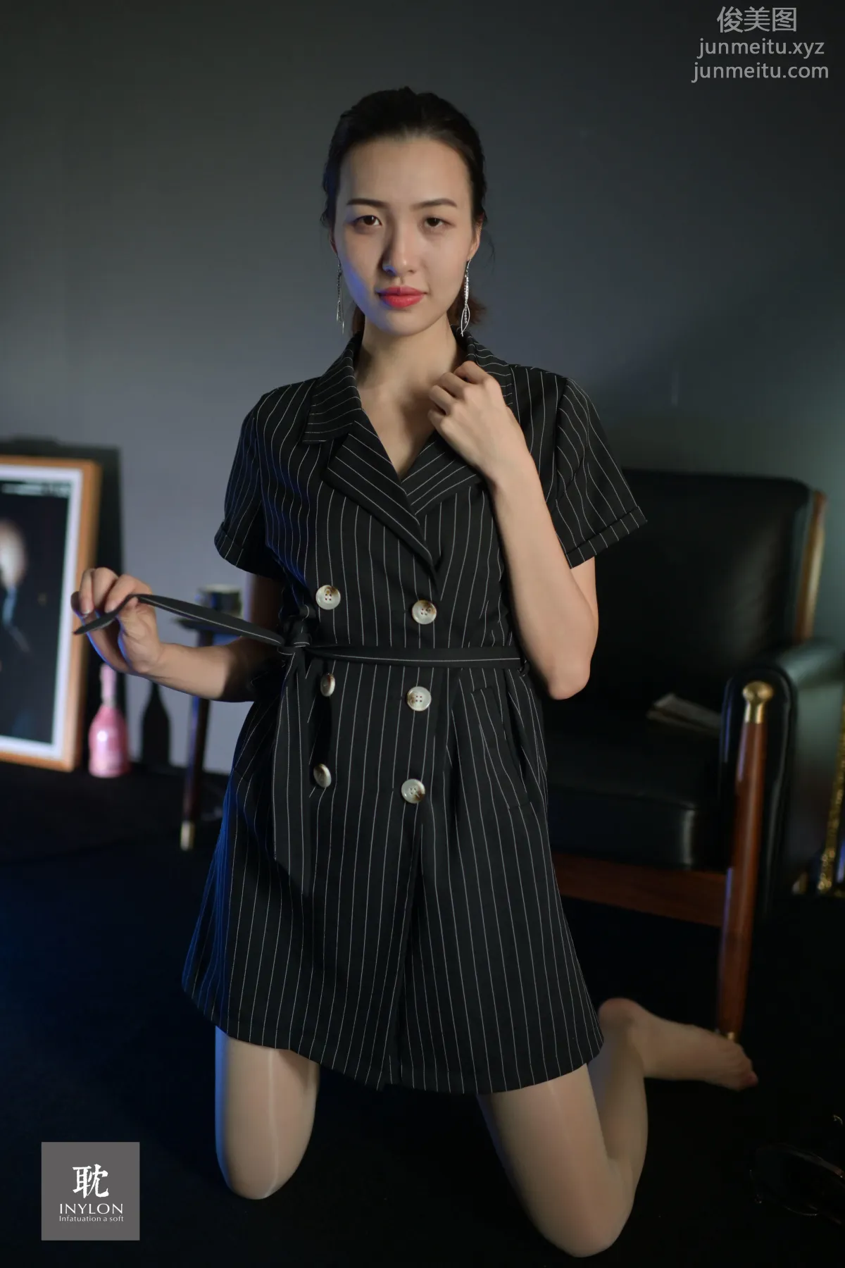 [IESS異思趣向] 普惠集 181-大妞的馬油襪II [82P] 72
