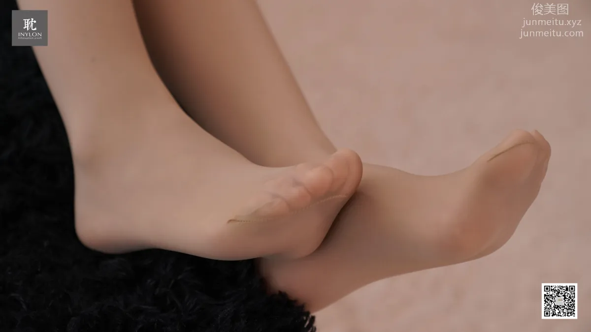 [IESS] Pu Hui Set 185 Xiao Qing, Elegant Smooth Skin-Tone Horse Oil Stockings [83P] photo 38