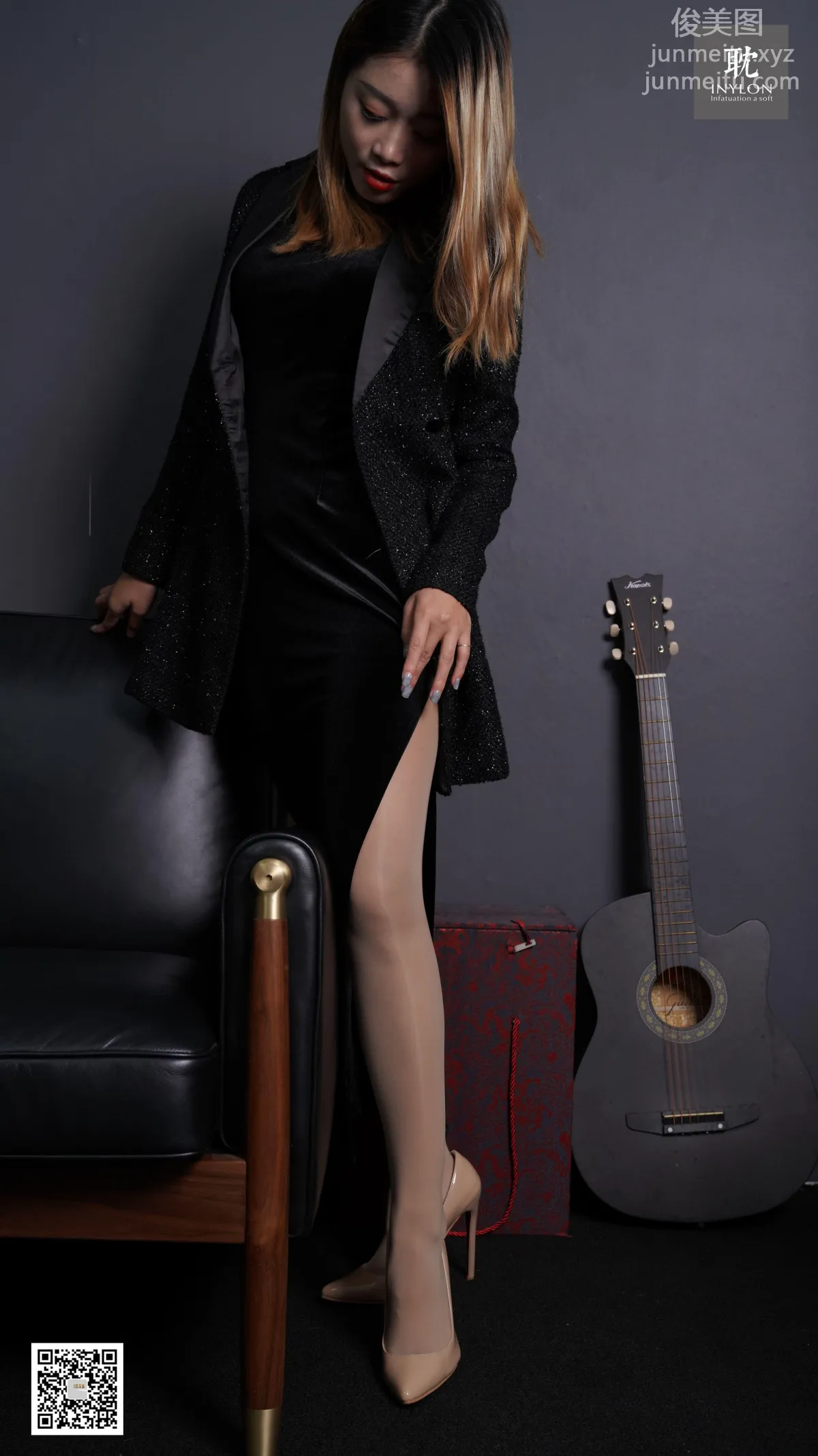 [IESS] Pu Hui Set 186 Xiao Qing, Smooth Qipao and Shiny Horse Oil Stockings [98P] photo 57