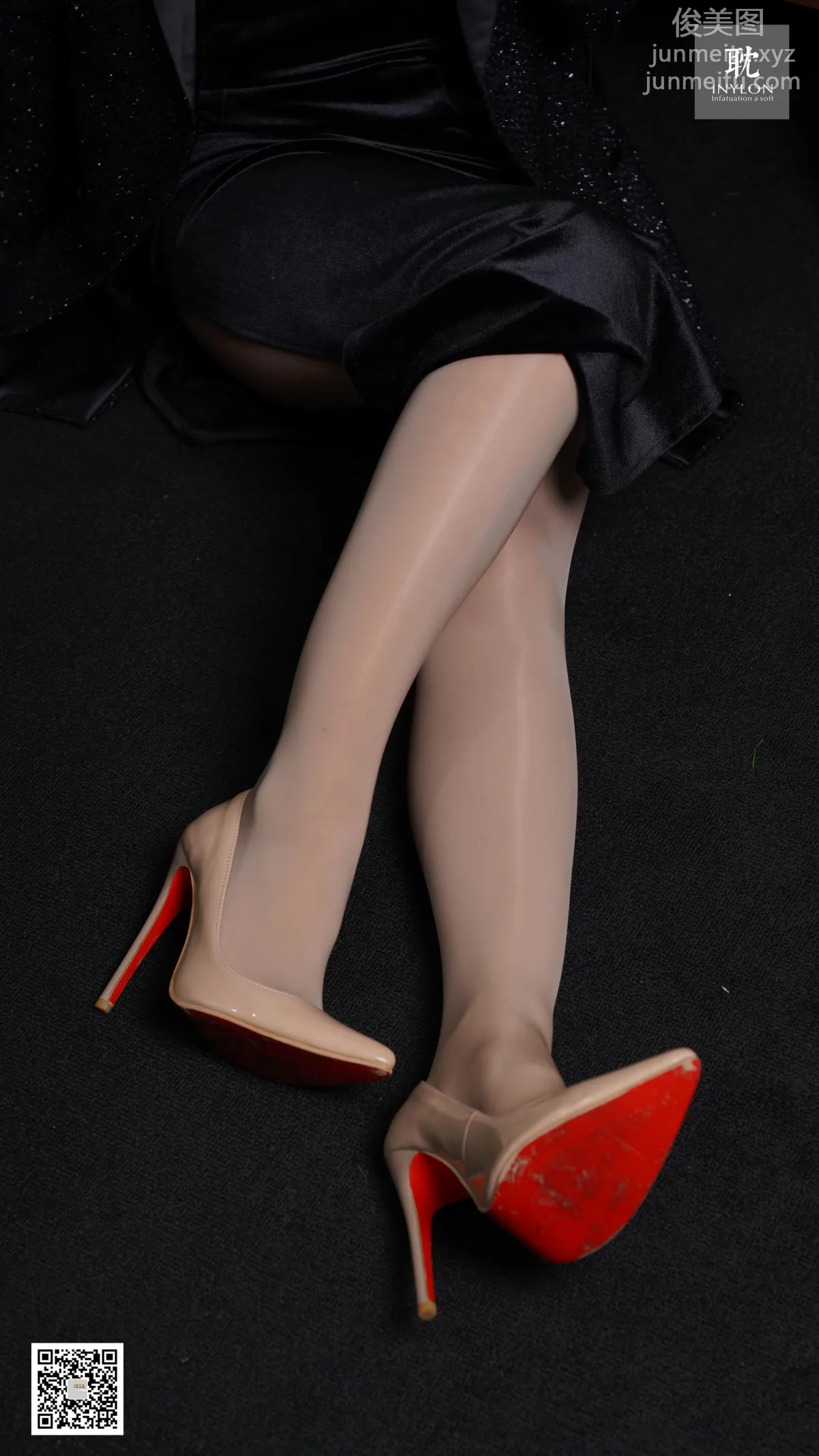 [IESS] Pu Hui Set 186 Xiao Qing, Smooth Qipao and Shiny Horse Oil Stockings [98P] photo 71