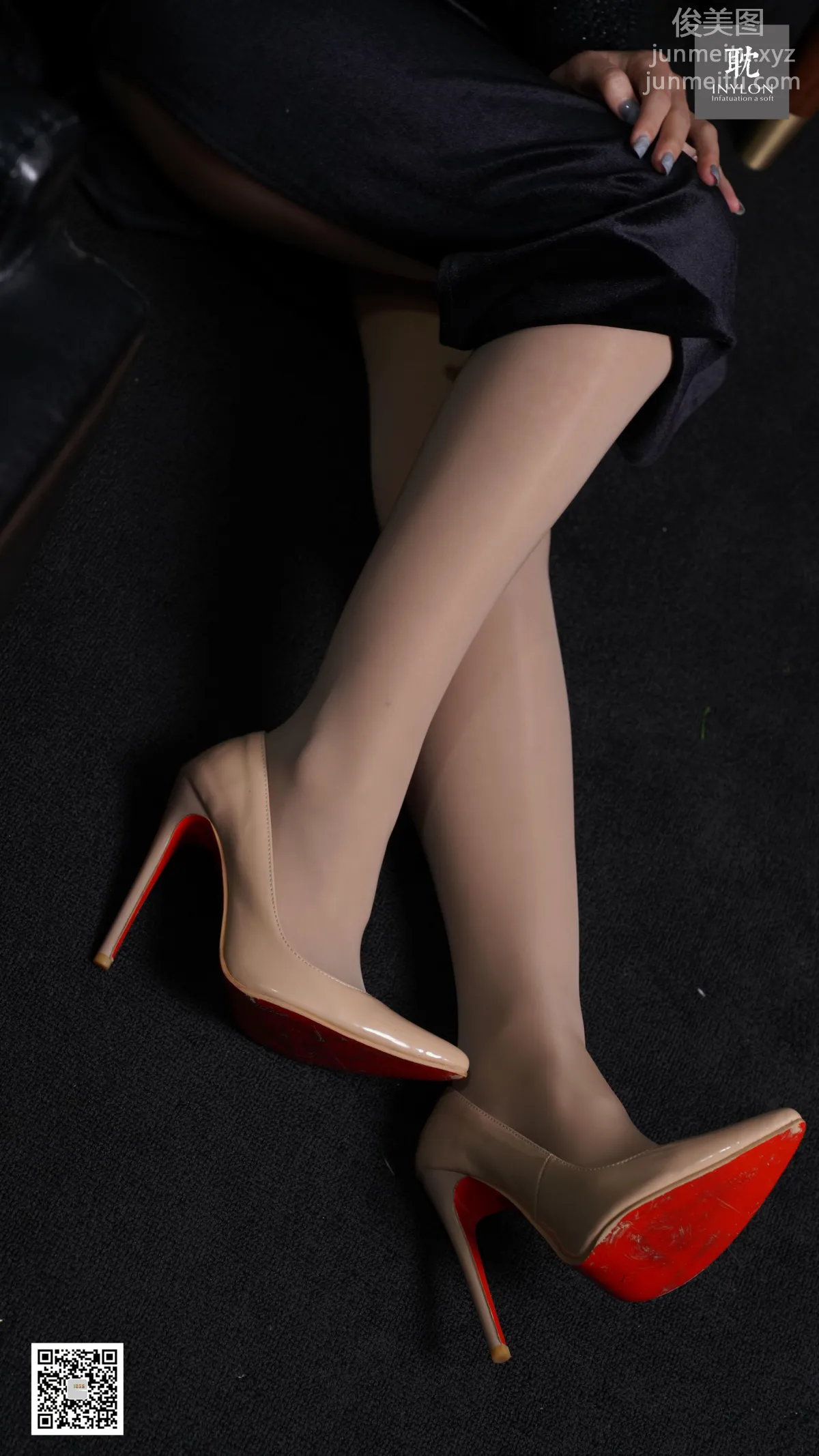 [IESS] Pu Hui Set 186 Xiao Qing, Smooth Qipao and Shiny Horse Oil Stockings [98P] photo 72