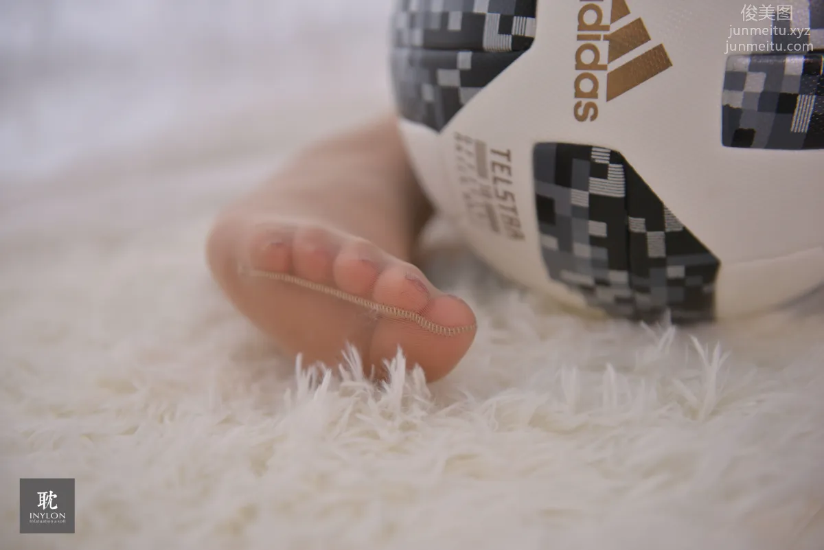 [IESS] Pu Hui Ji 235, Model: Jiu Mei, Happily Playing with a Ball photo 48