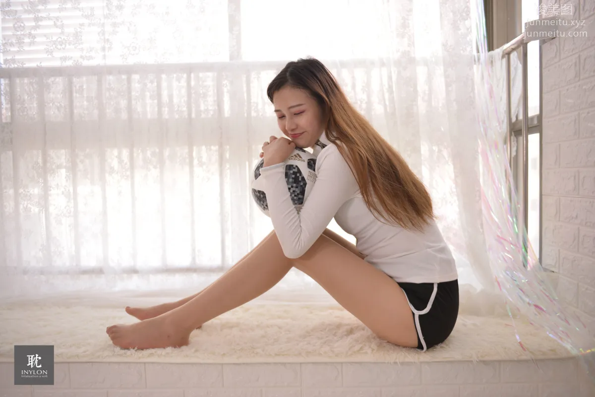 [IESS] Pu Hui Ji 235, Model: Jiu Mei, Happily Playing with a Ball photo 98