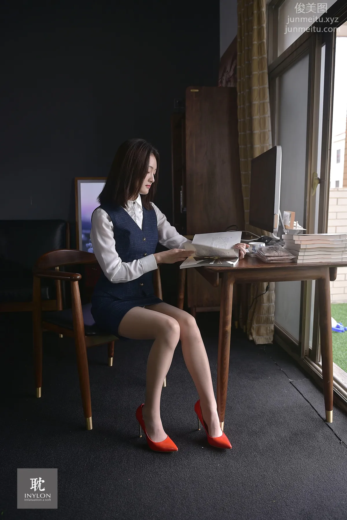 [IESS] Pu Hui Ji 242, Model: Ge Ge, Host Ge Ge photo 34