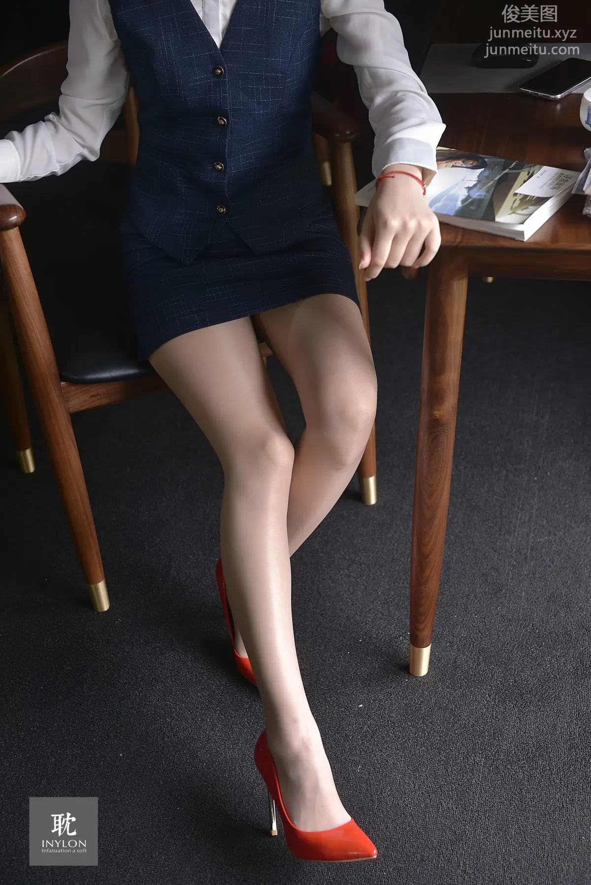 [IESS] Pu Hui Ji 242, Model: Ge Ge, Host Ge Ge photo 36