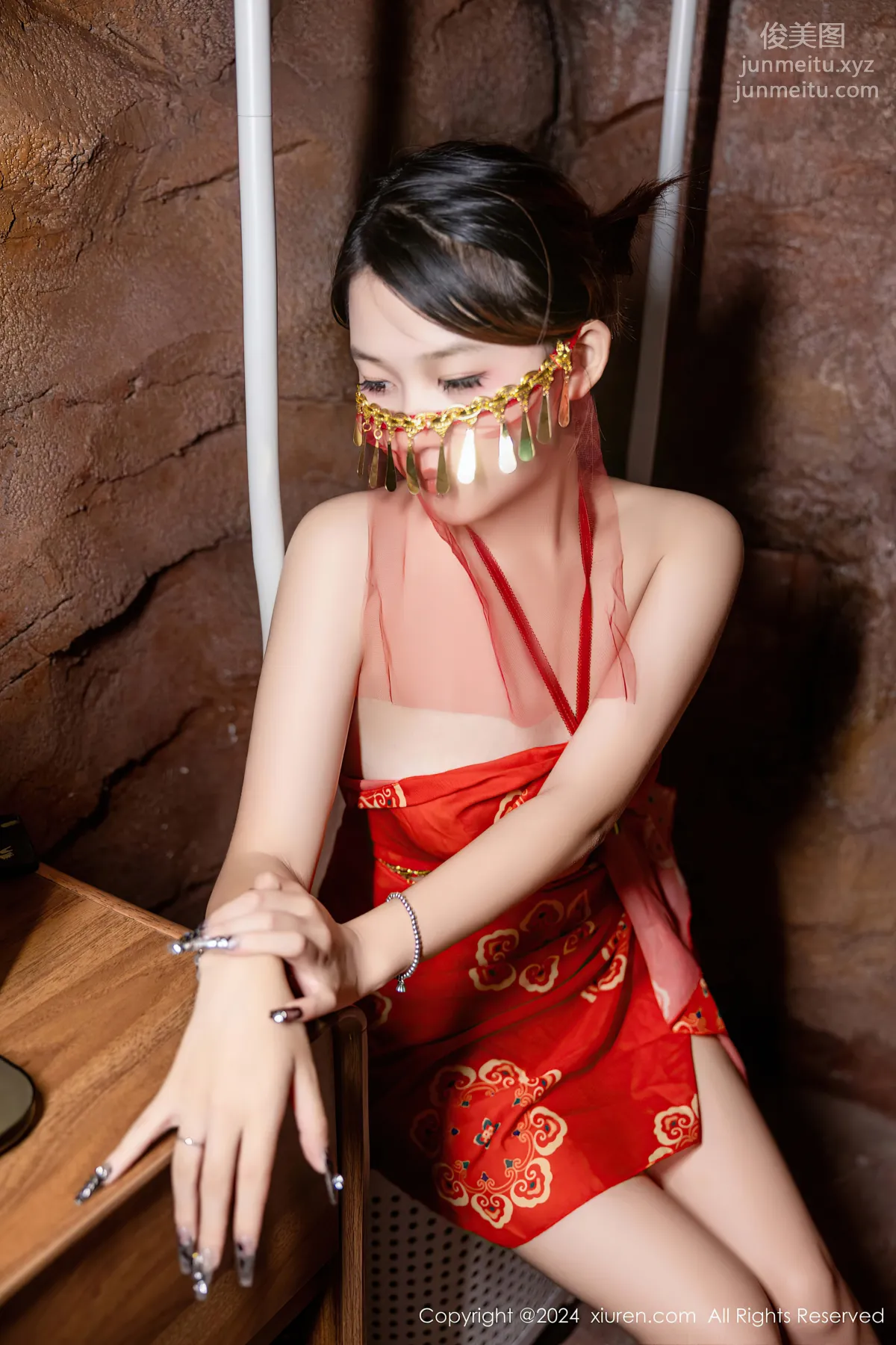 [Xiuren秀人網]2024.10.22 NO.9323 吳婷婉 8