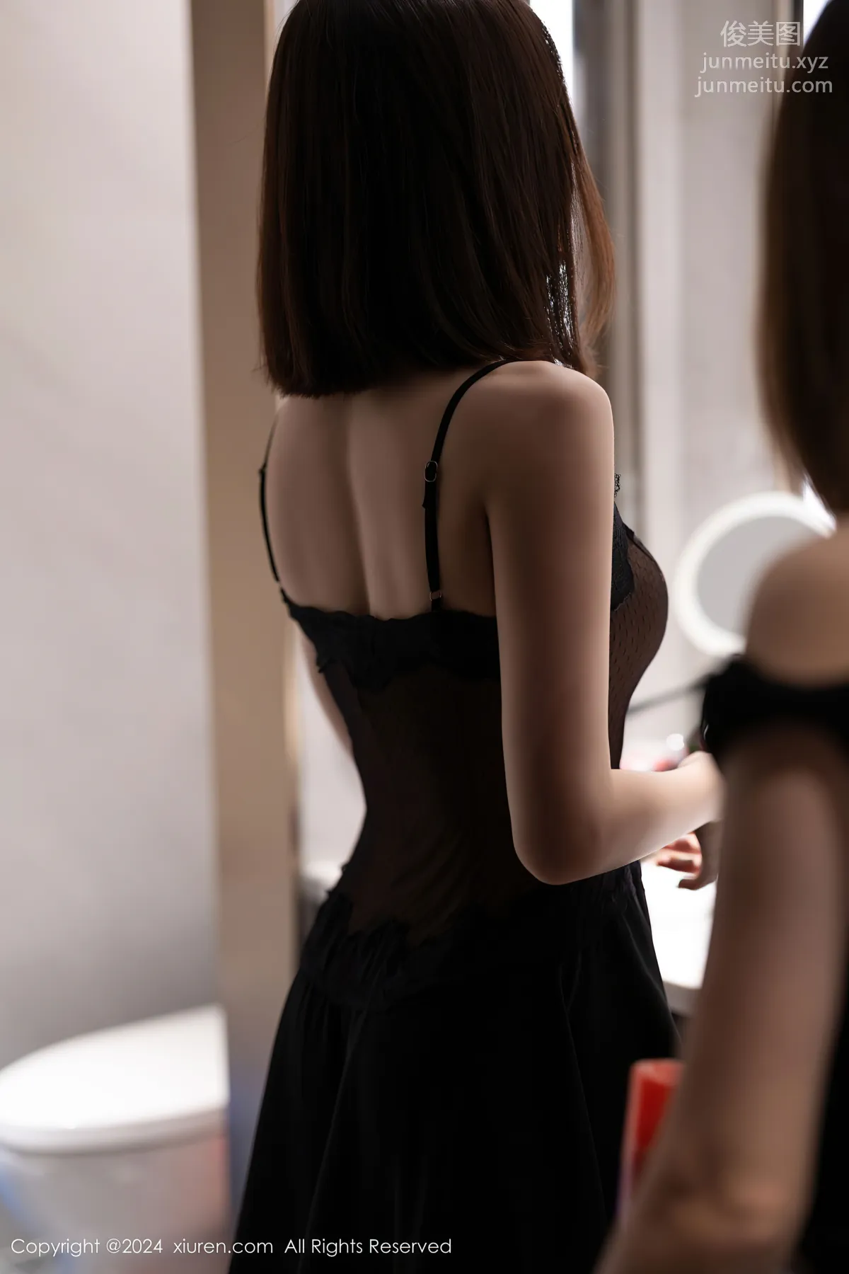 [XiuRen] 2024.10.24 NO.9339 Zhizhi Booty photo 1