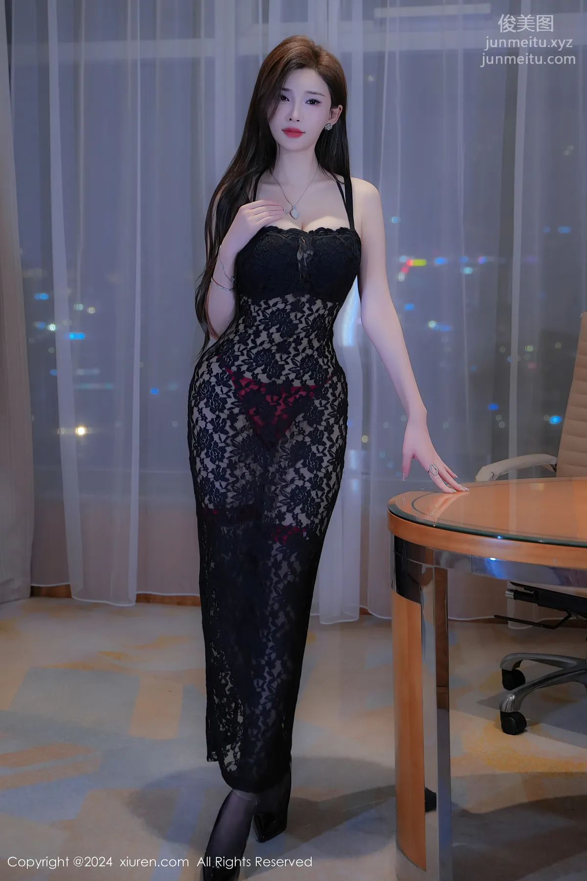 [Xiuren秀人網]2024.11.07 NO.9411 Carol周妍希X 2