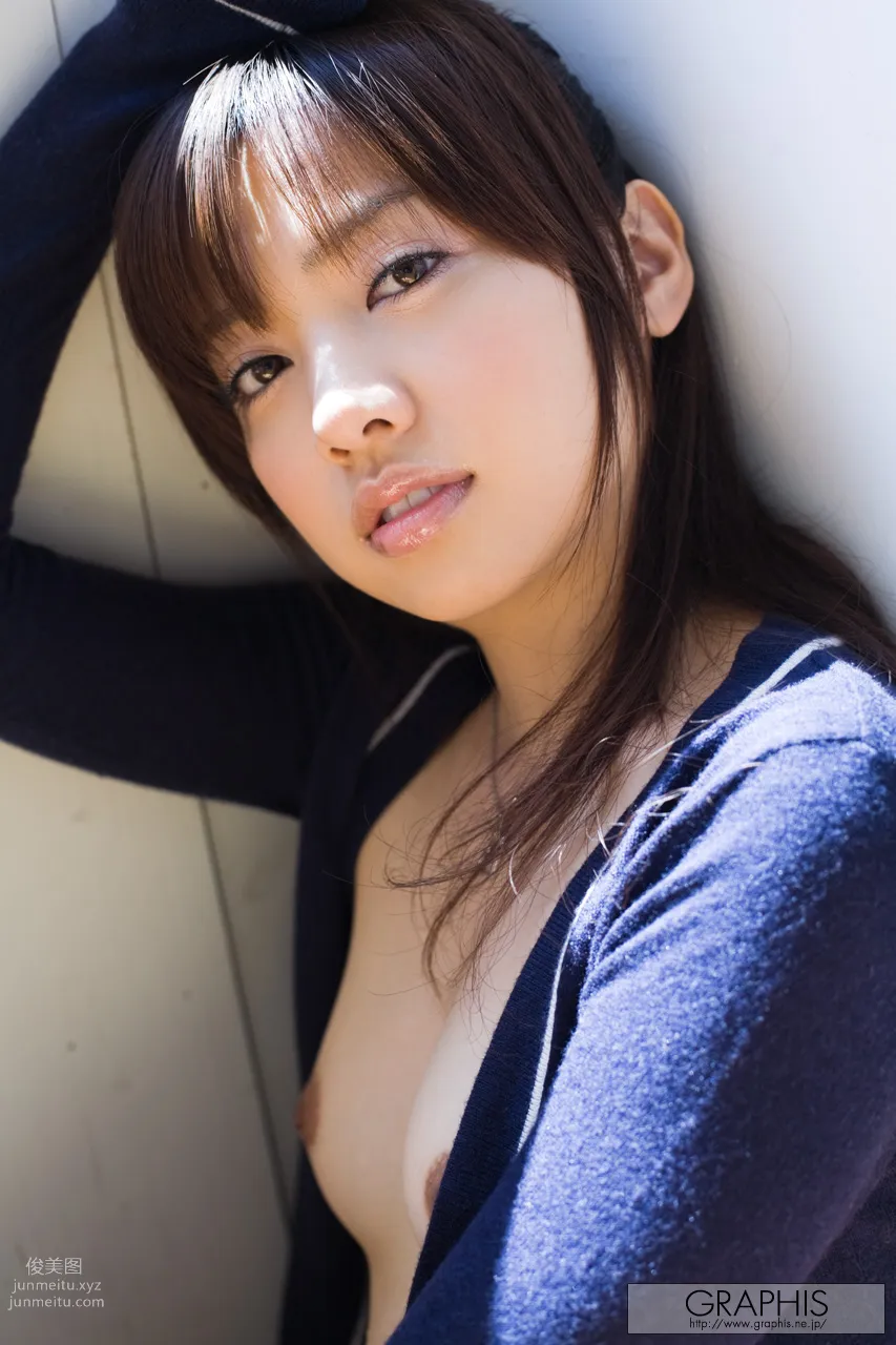Haruka Ito: Graphis photo 2