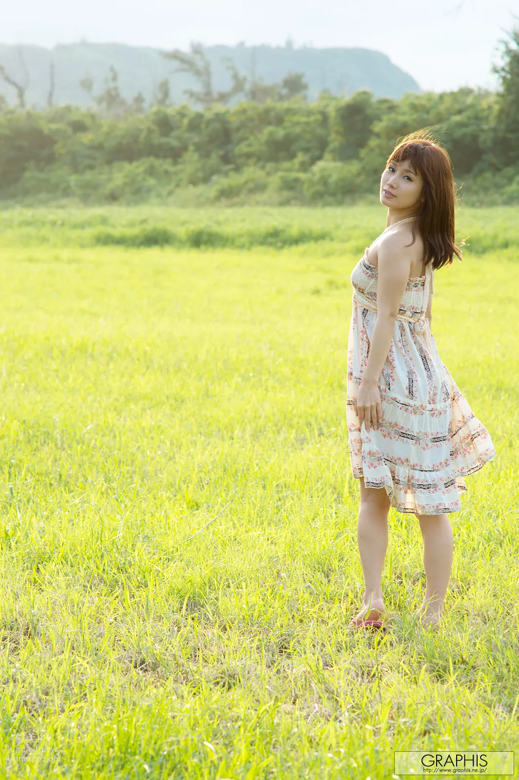 [Graphis] 2014.08.25 Gals SUMMER SPECIAL2014 第二彈 小島みなみ完整版 1
