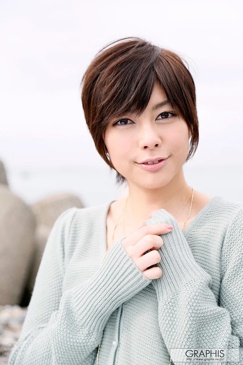 Saryu Usui: Graphis photo 5