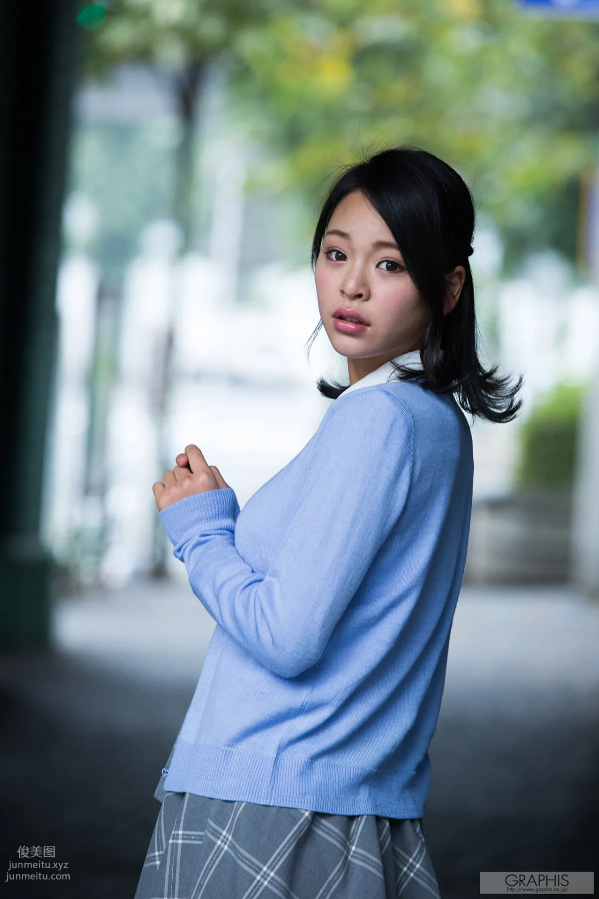 [Graphis] 2015-12-14 初脫ぎ娘 Manaka Minami 南真菜果 68