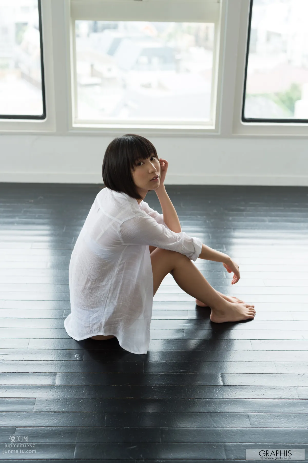 Riku Minato: Graphis Gals photo 2