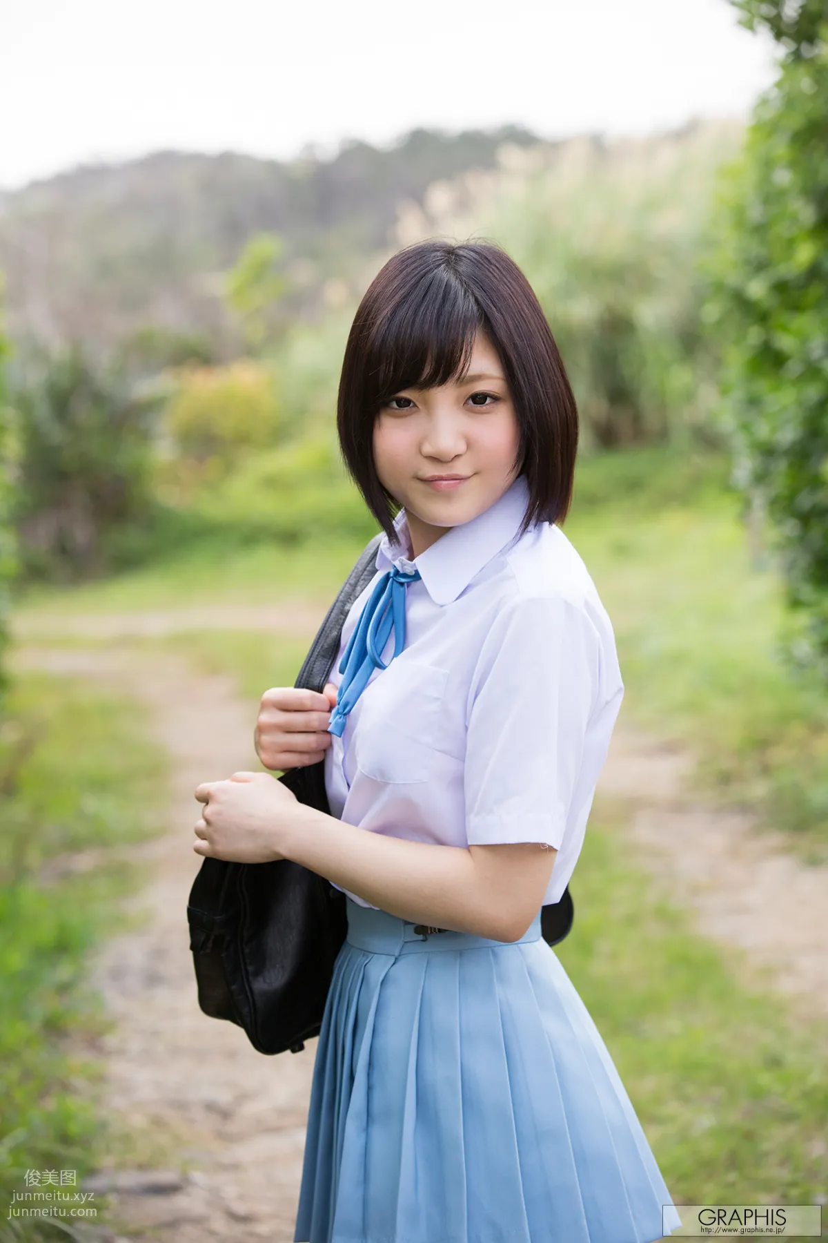 Umi Hirose: Graphis photo 1