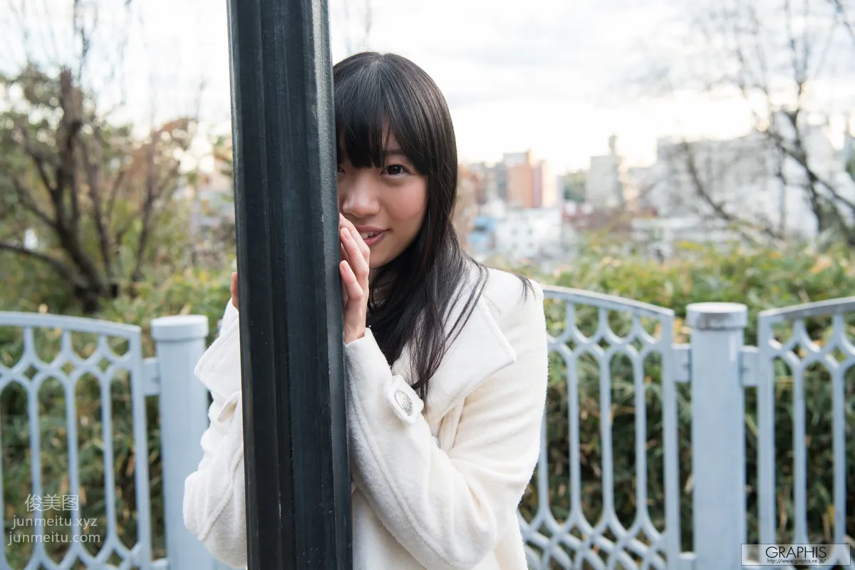 Matsuri Kiritani: Graphis first gravure photo 8
