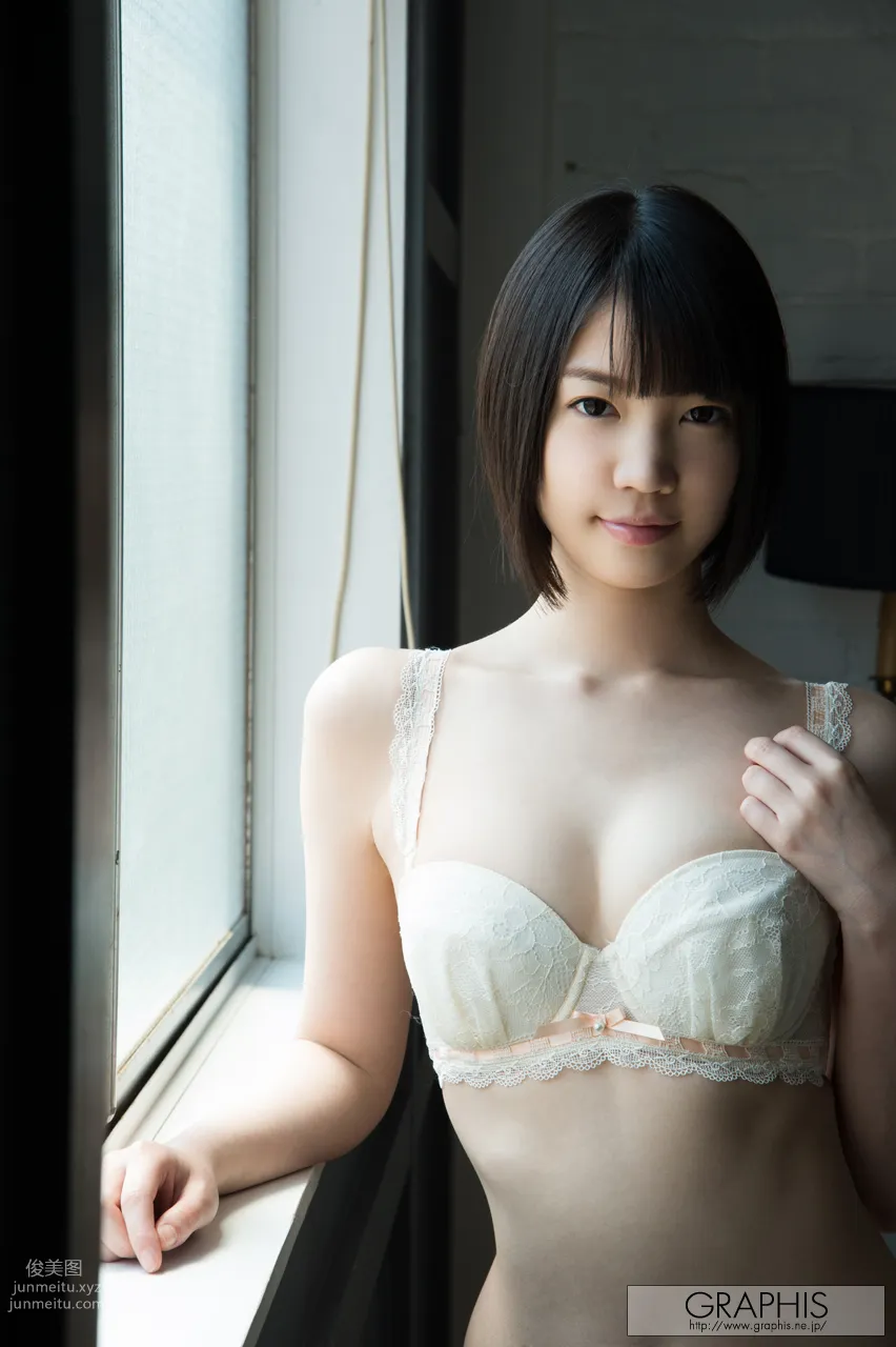 Koharu Suzuki: Graphis photo 9