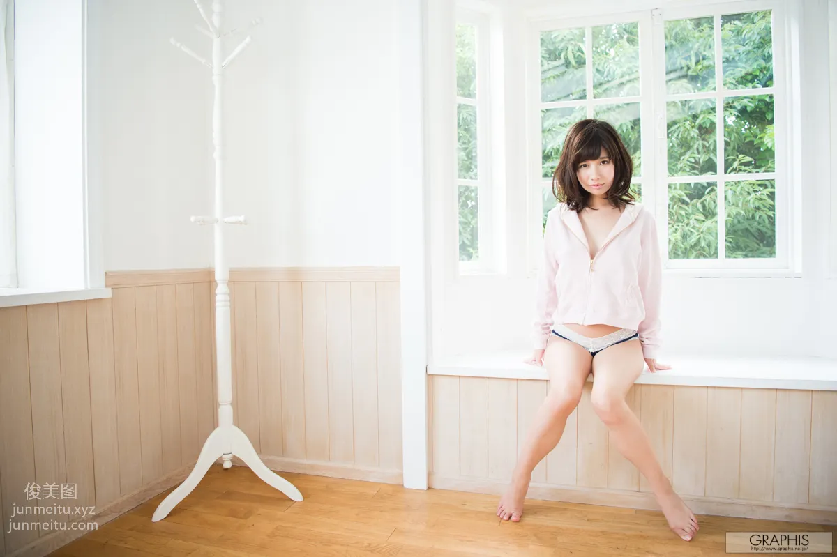[Graphis] 2017.08.30 初脫ぎ娘 Mii Kurii 栗衣 みい 75