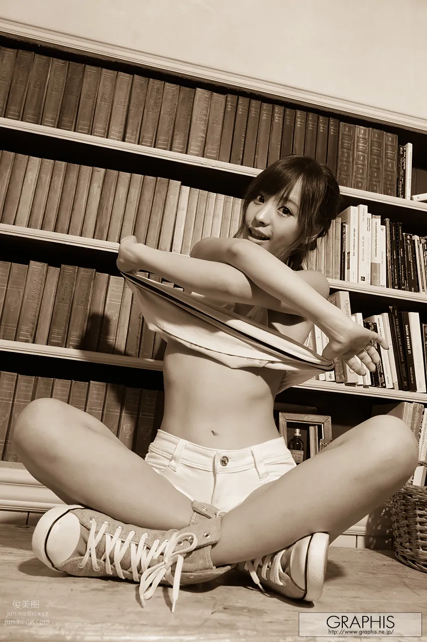 [Graphis] 2017.09 Daily One Kana Momonogi photo 19