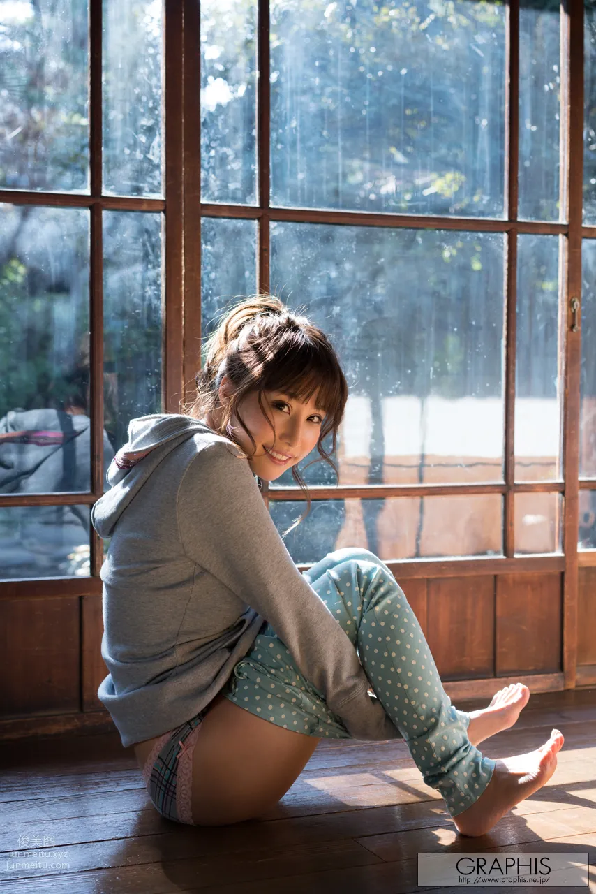 Shunka Ayami: Graphis photo 2