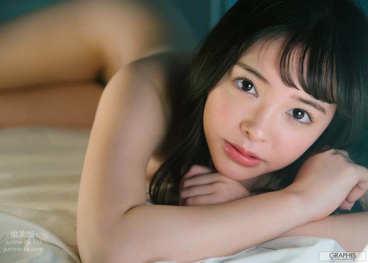 Yuna Ogura: Graphis photo 55