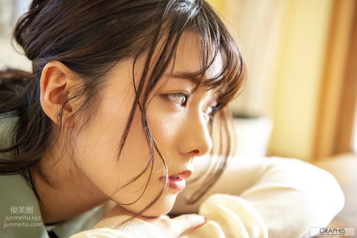 [Graphis] 2019-02-01 First Gravure 初脫ぎ娘Hinata Koizumi 小泉ひなた 5
