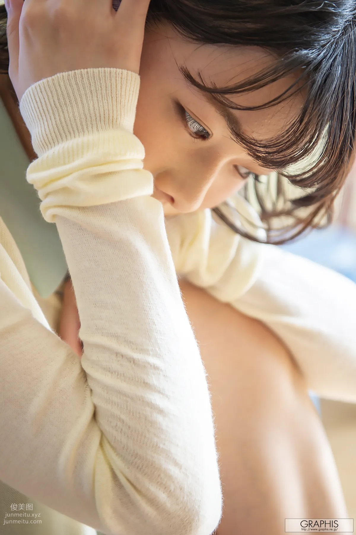 [Graphis] 2019-02-01 First Gravure 初脫ぎ娘Hinata Koizumi 小泉ひなた 4