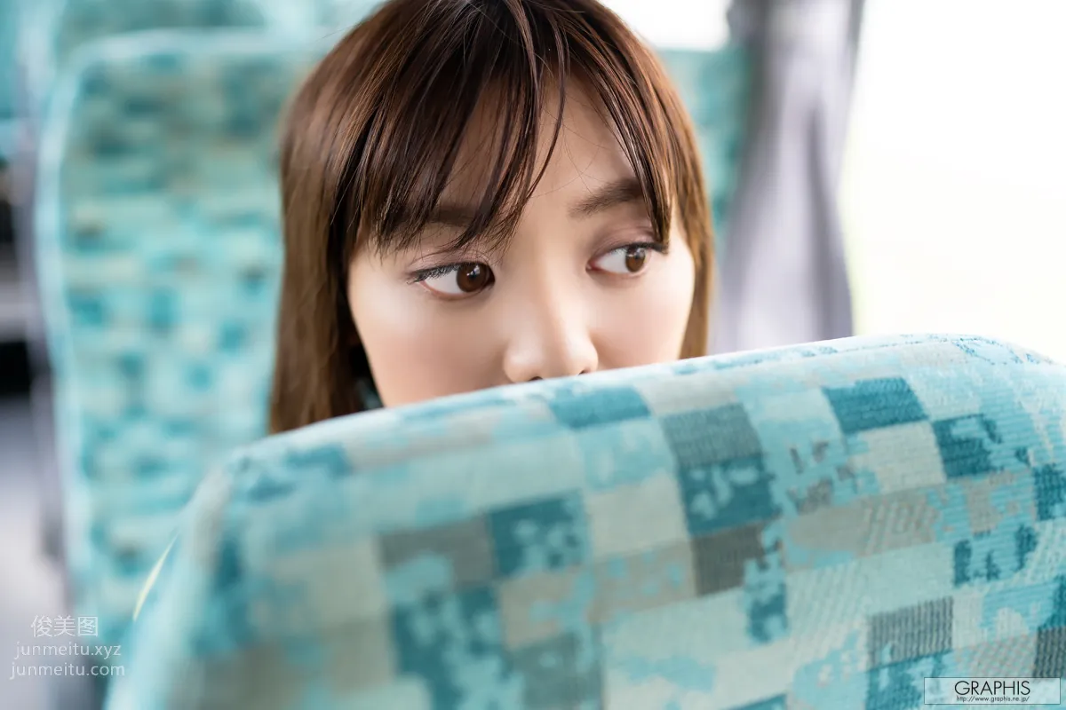 [Graphis] 2019-11-29 もなみ鈴 First Gravure 10