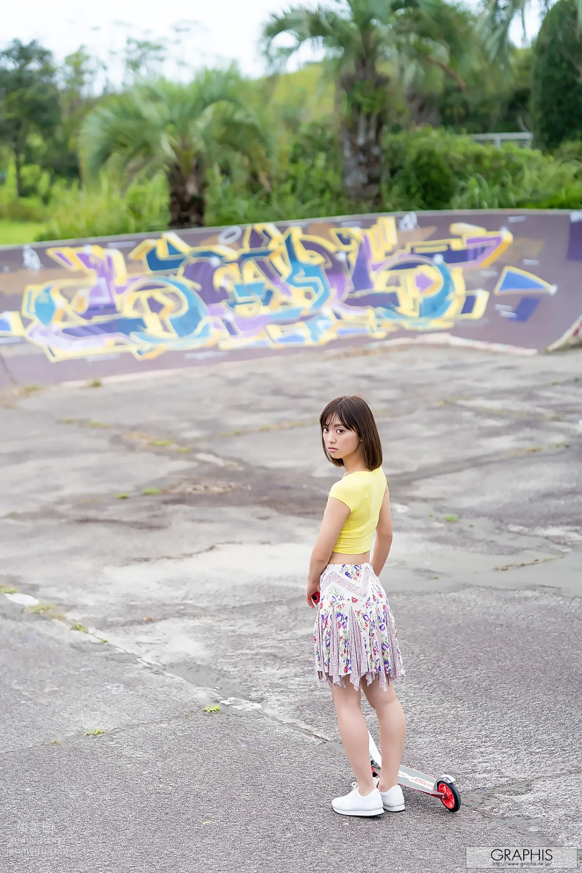 [Graphis] 2019-11-29 もなみ鈴 First Gravure 1