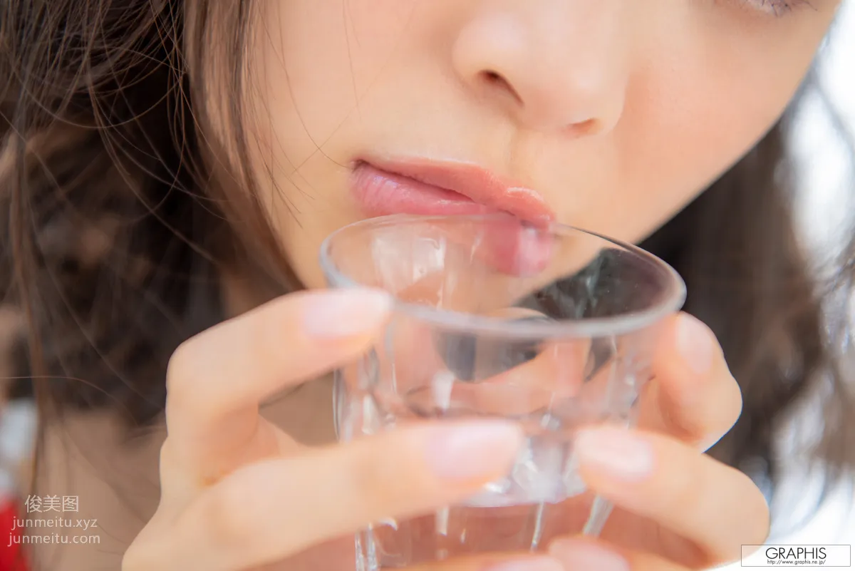 [Graphis] 2019-12-20 First Gravure - Hiyori Yoshioka 吉岡ひより 64