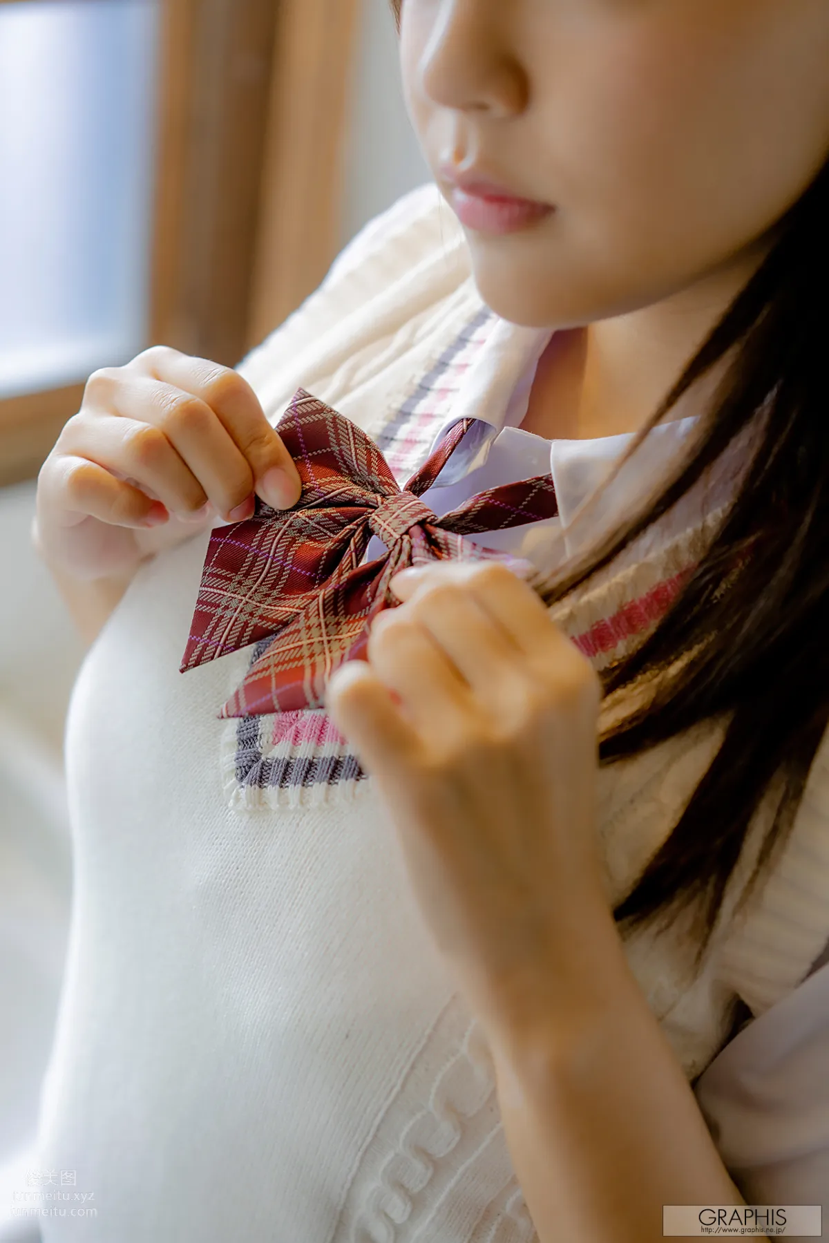 [Graphis] Gals 2019-03-01 Shion Yumi Corpo minimo photo 3