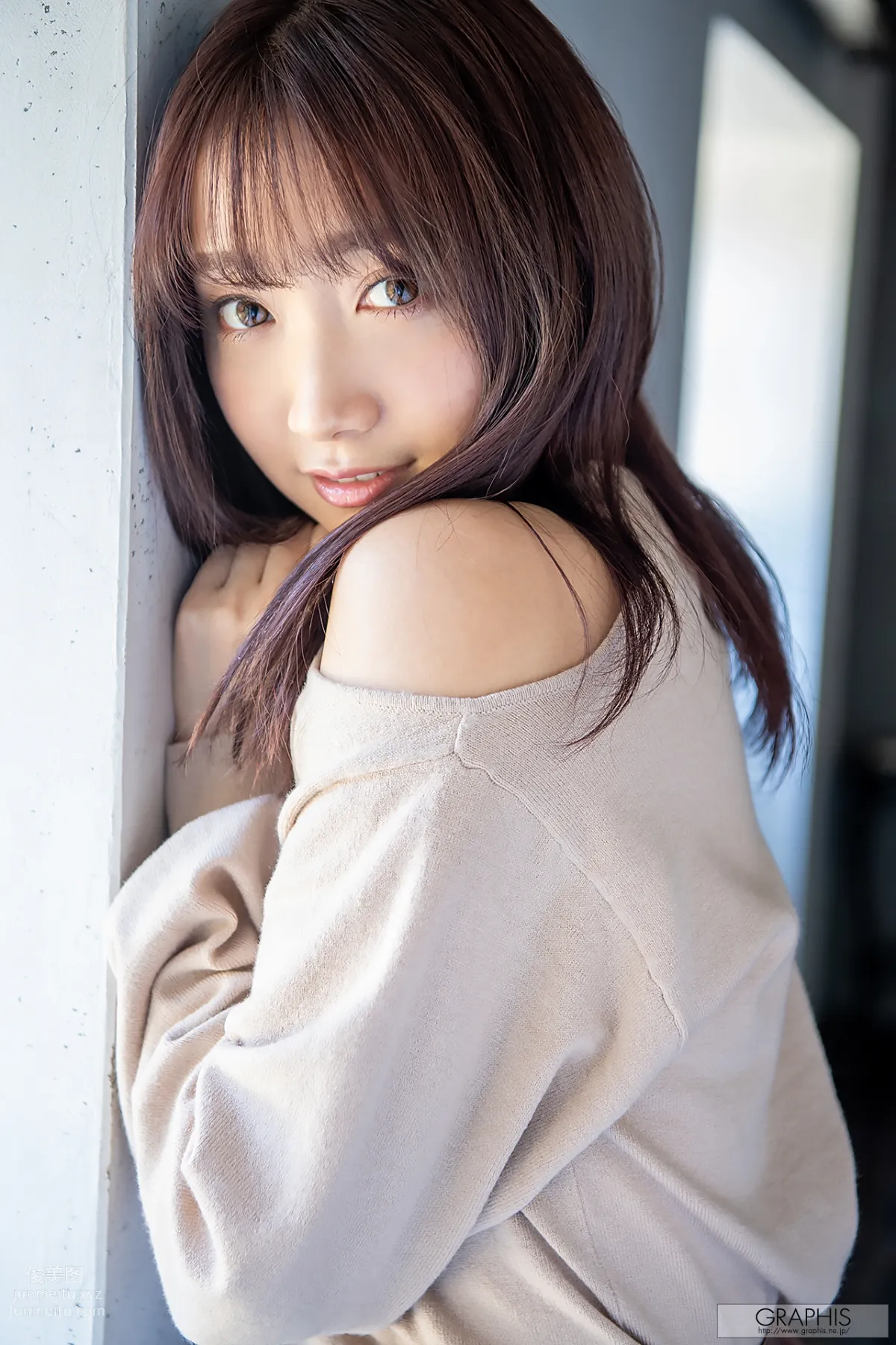 Anna Kami: Graphis Angel Smile photo 2