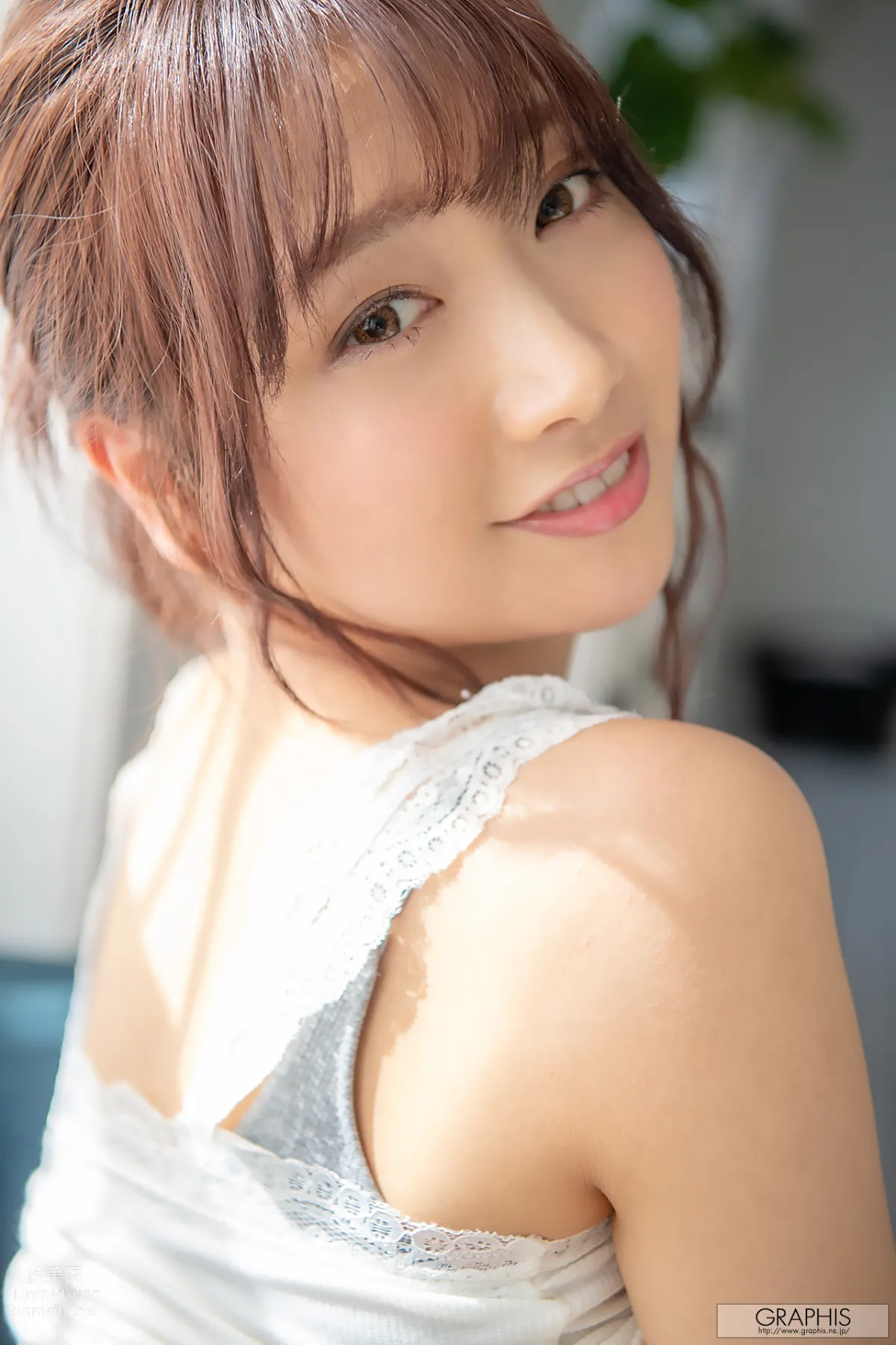 Anna Kami: Graphis Angel Smile photo 57