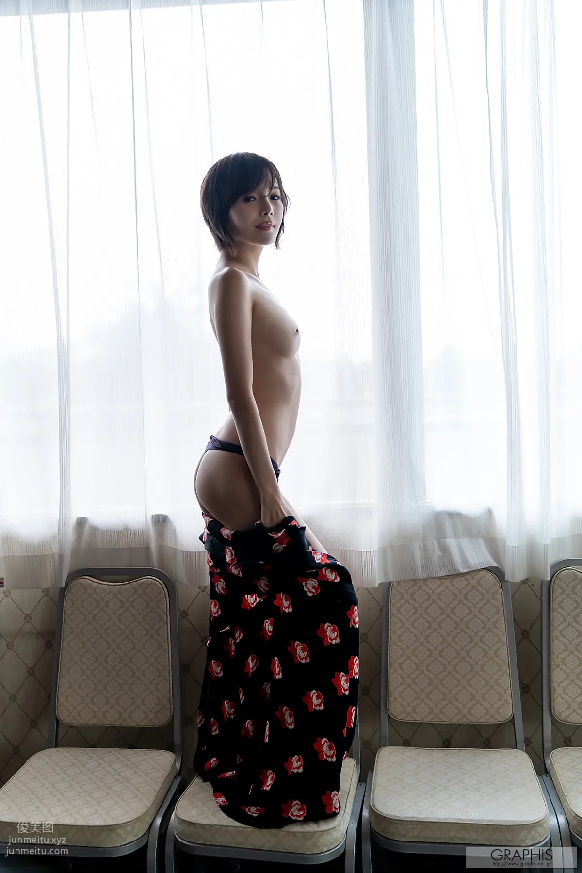 [Graphis] 2020-05-01 Gals - Riona Hirose 広瀬りおな 『 Traverse de craie 』 21